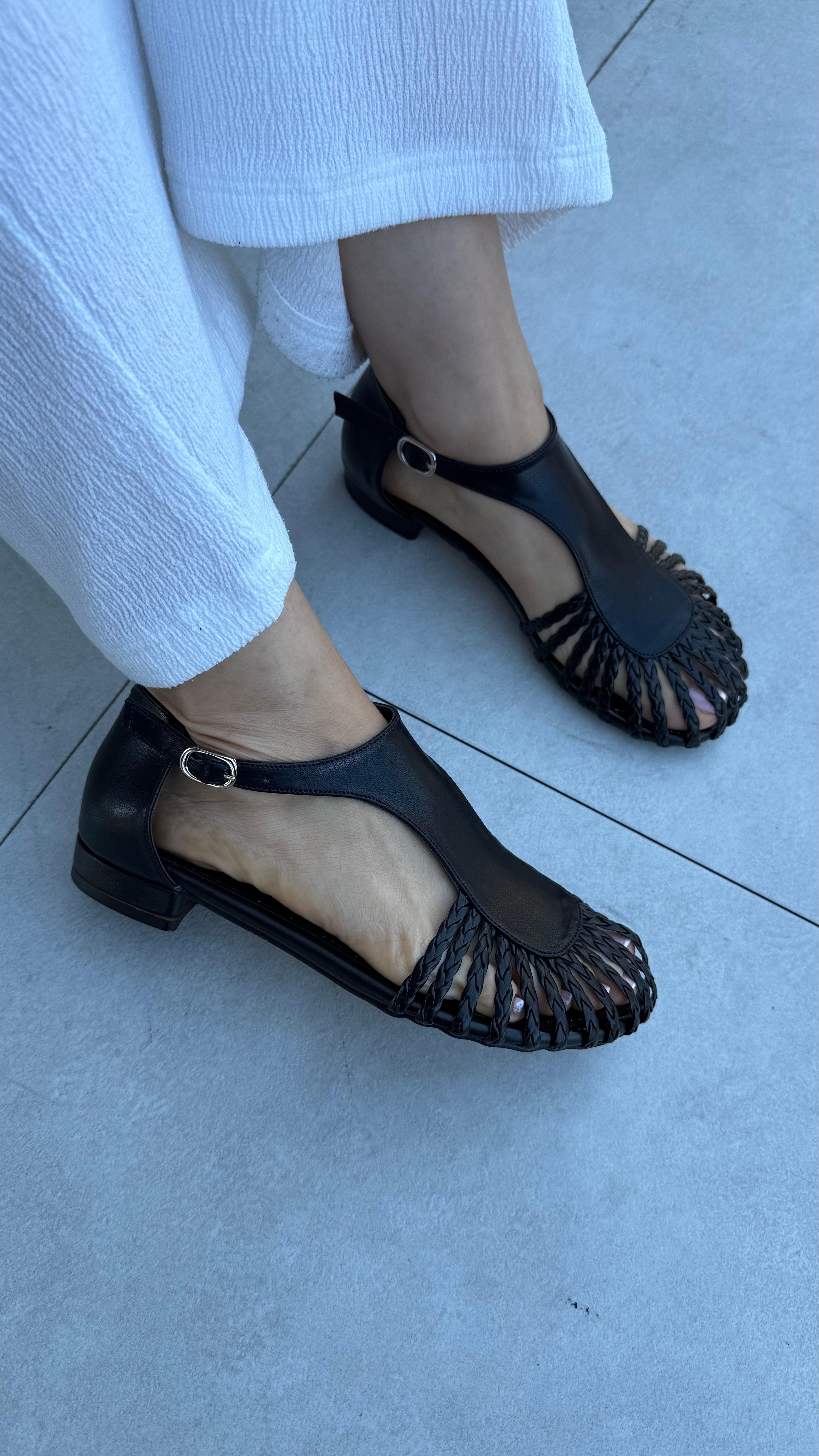 VENO SİYAH SANDALET