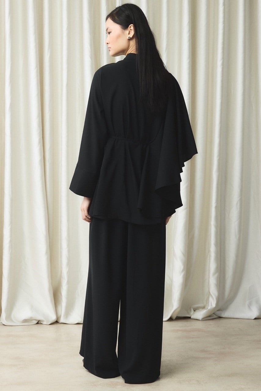 Ön Volanlı Gömlek - Siyah