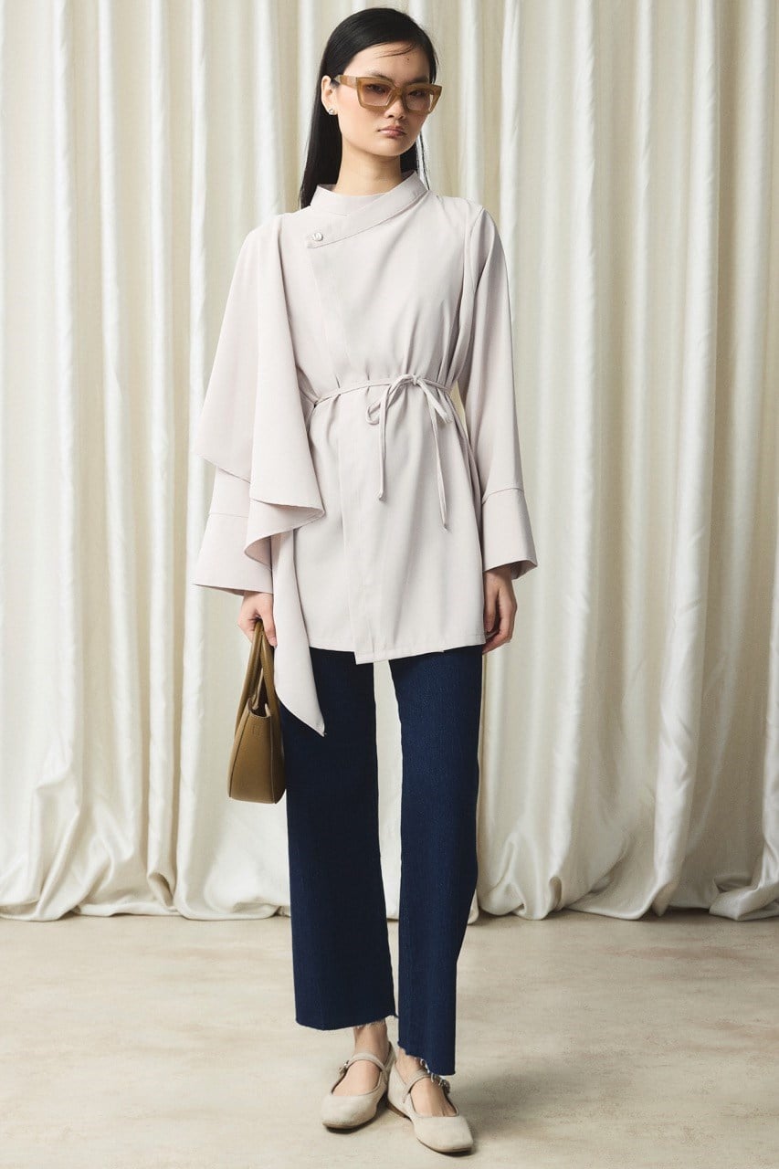 Ön Volanlı Gömlek - Taş