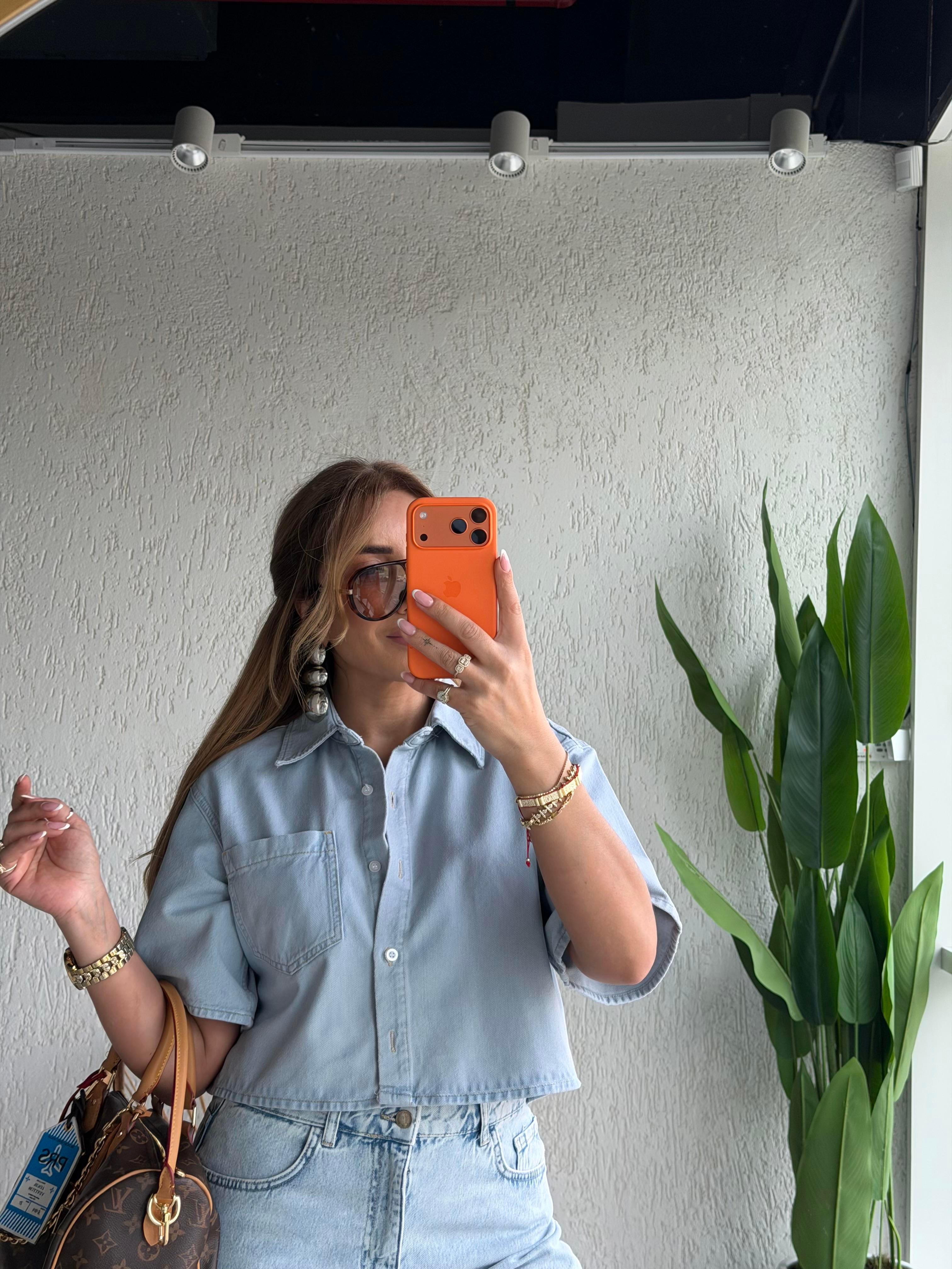 Açık Mavi Denim Kısa Gömlek
