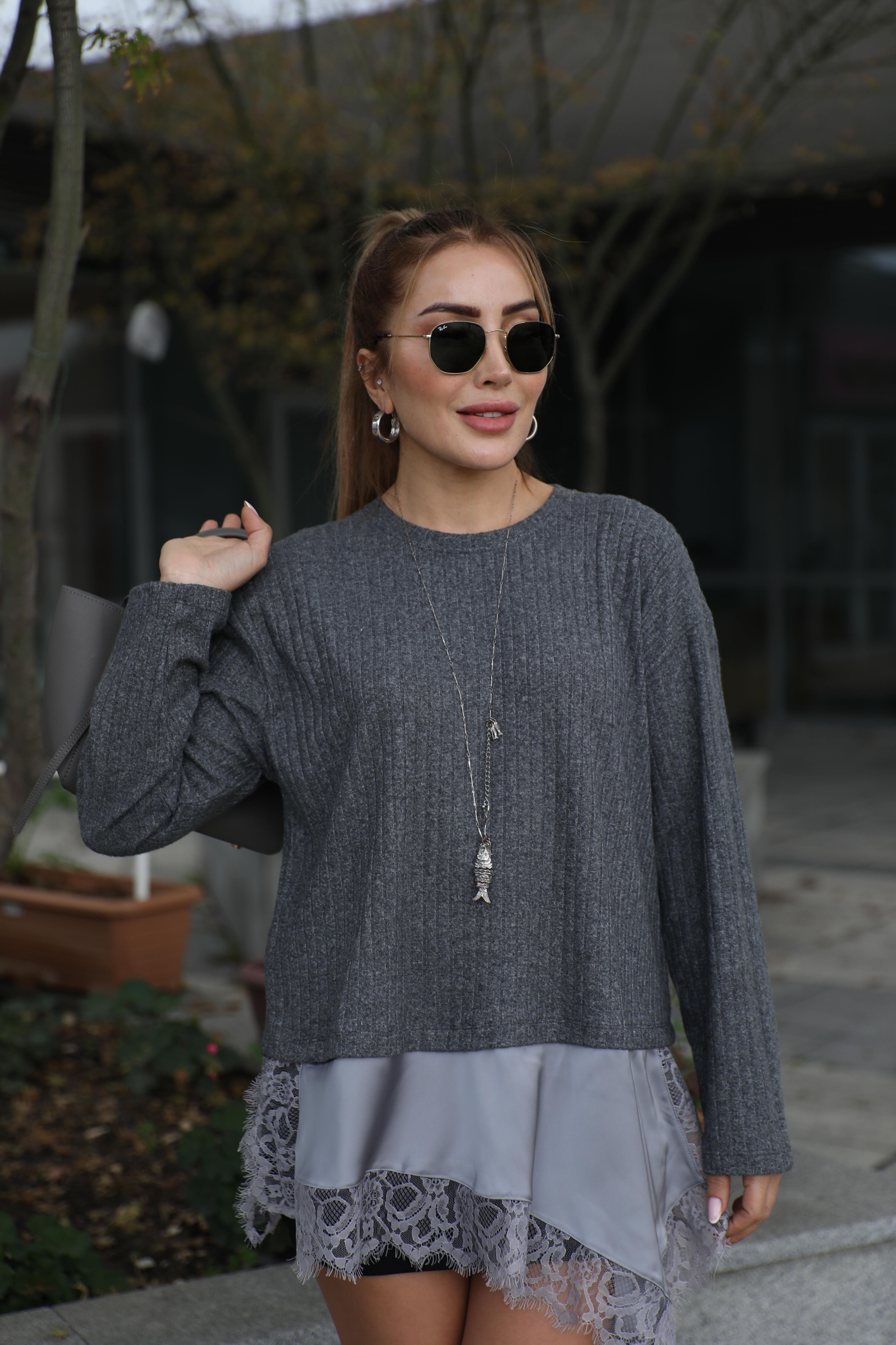 Antrasit Detaylı Triko Bluz