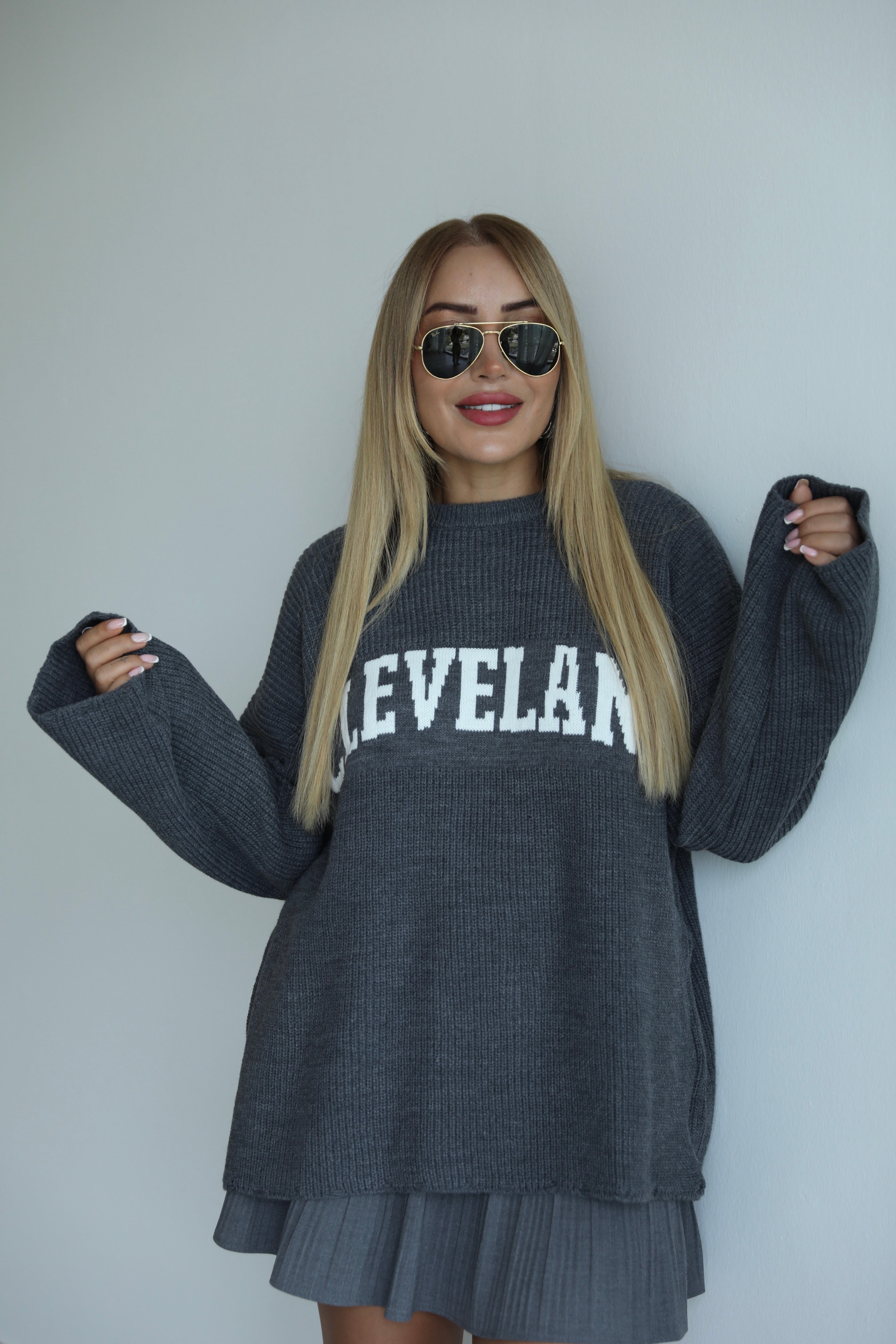 Antrasit Yazı Detaylı Oversize Kazak