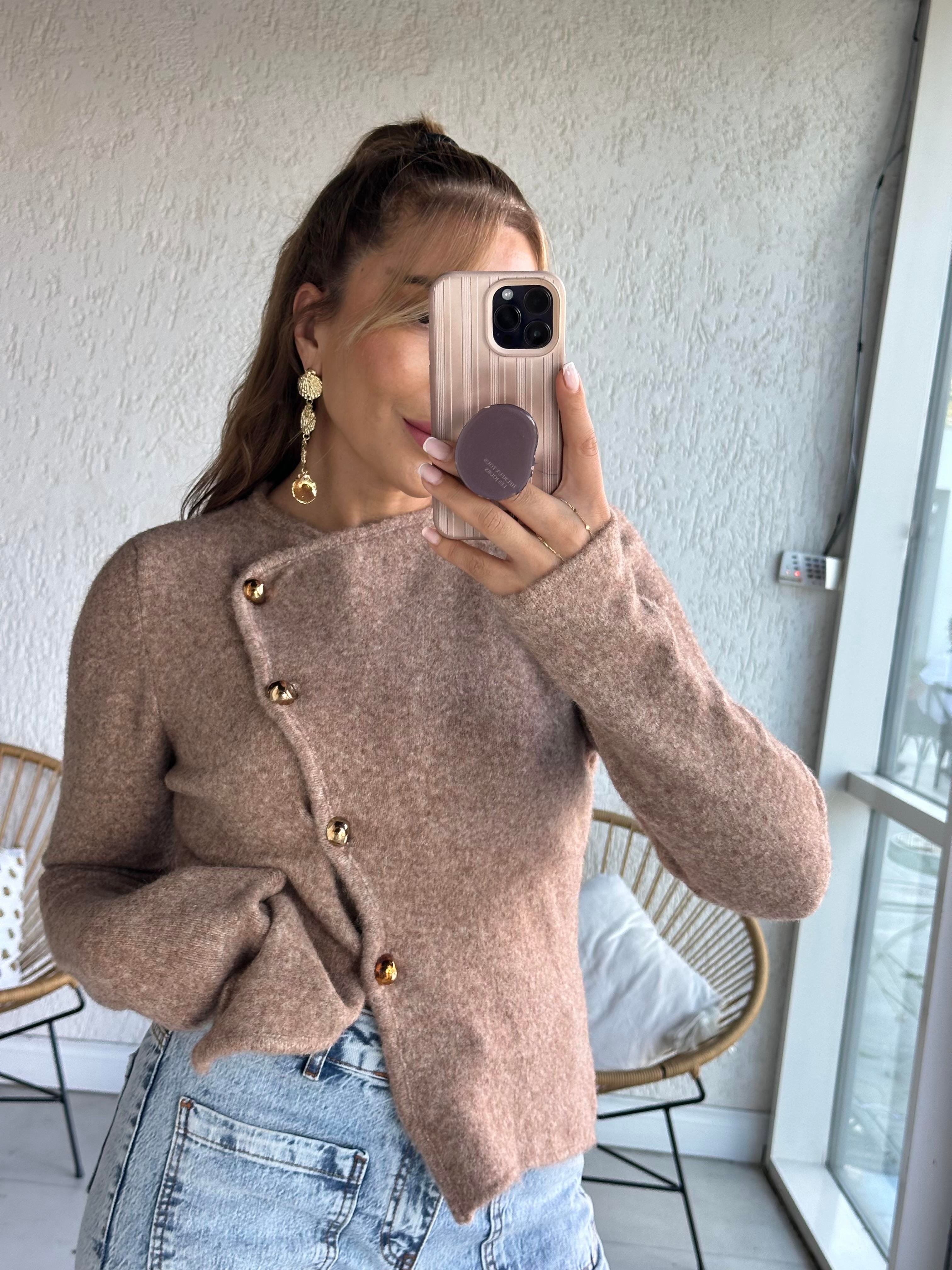 Bej Kırçıllı Gold Düğmeli Hırka