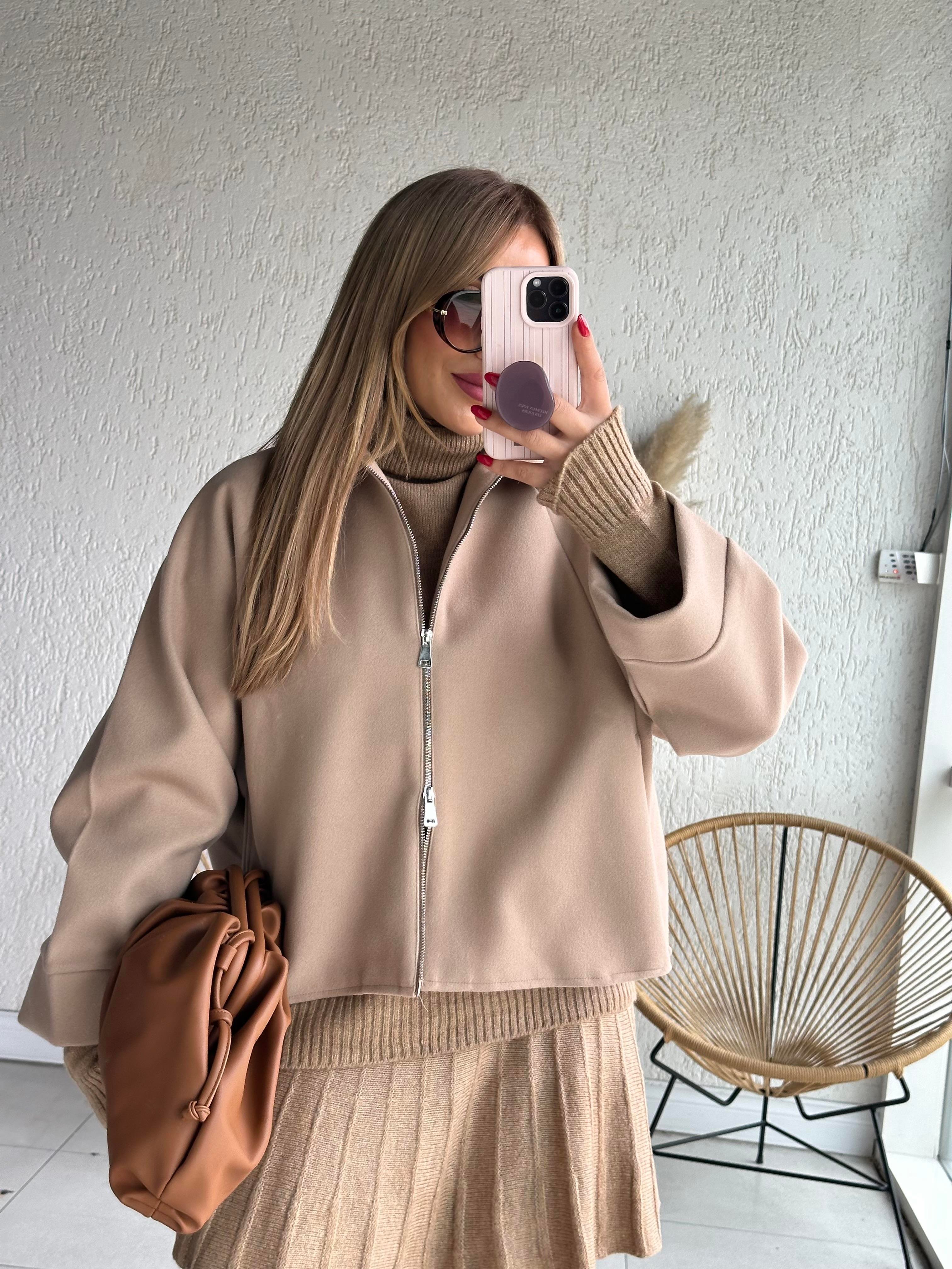 Bej Oversize Kaşe Ceket