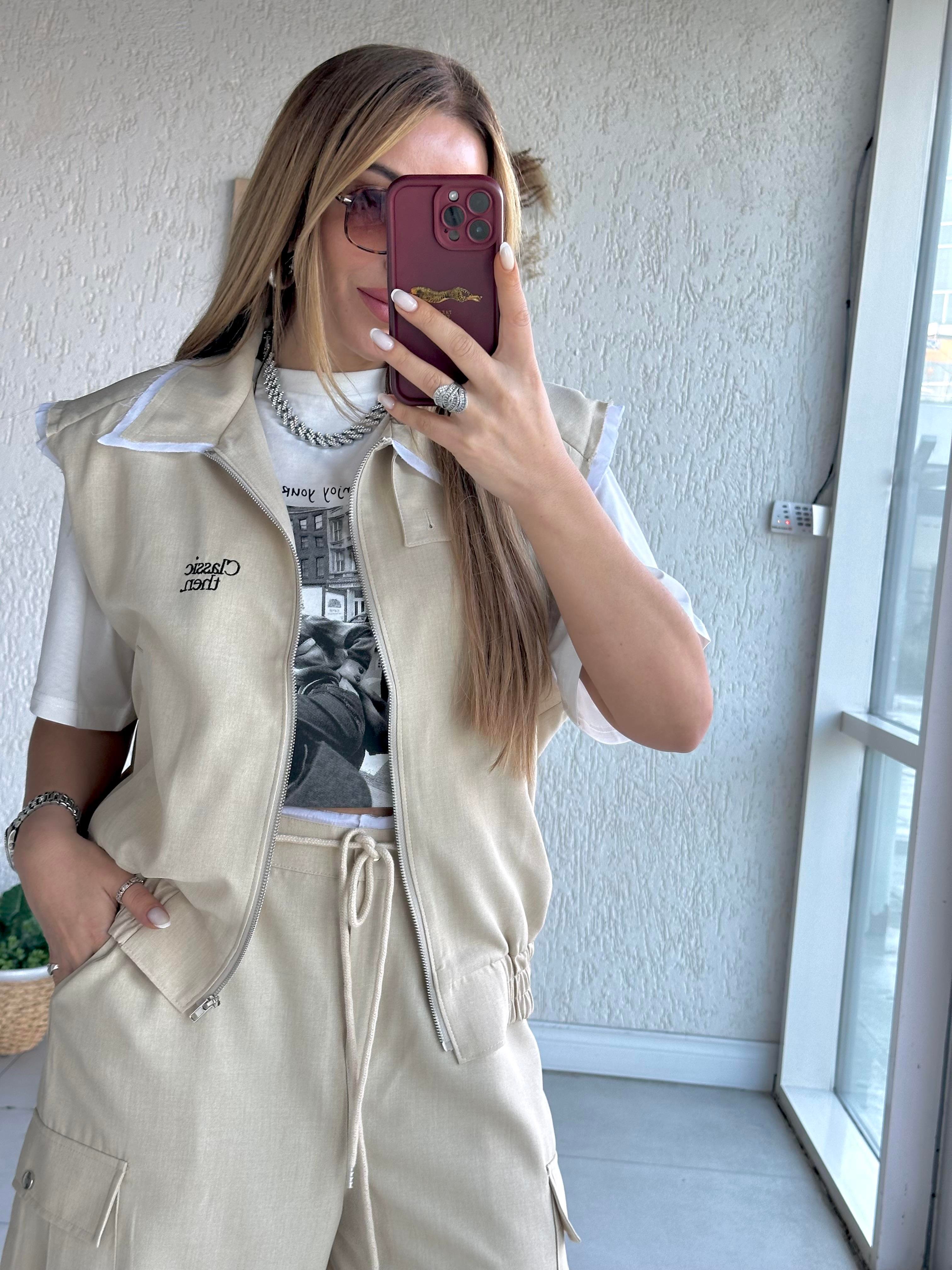 Bej Poplin Detaylı Yelek