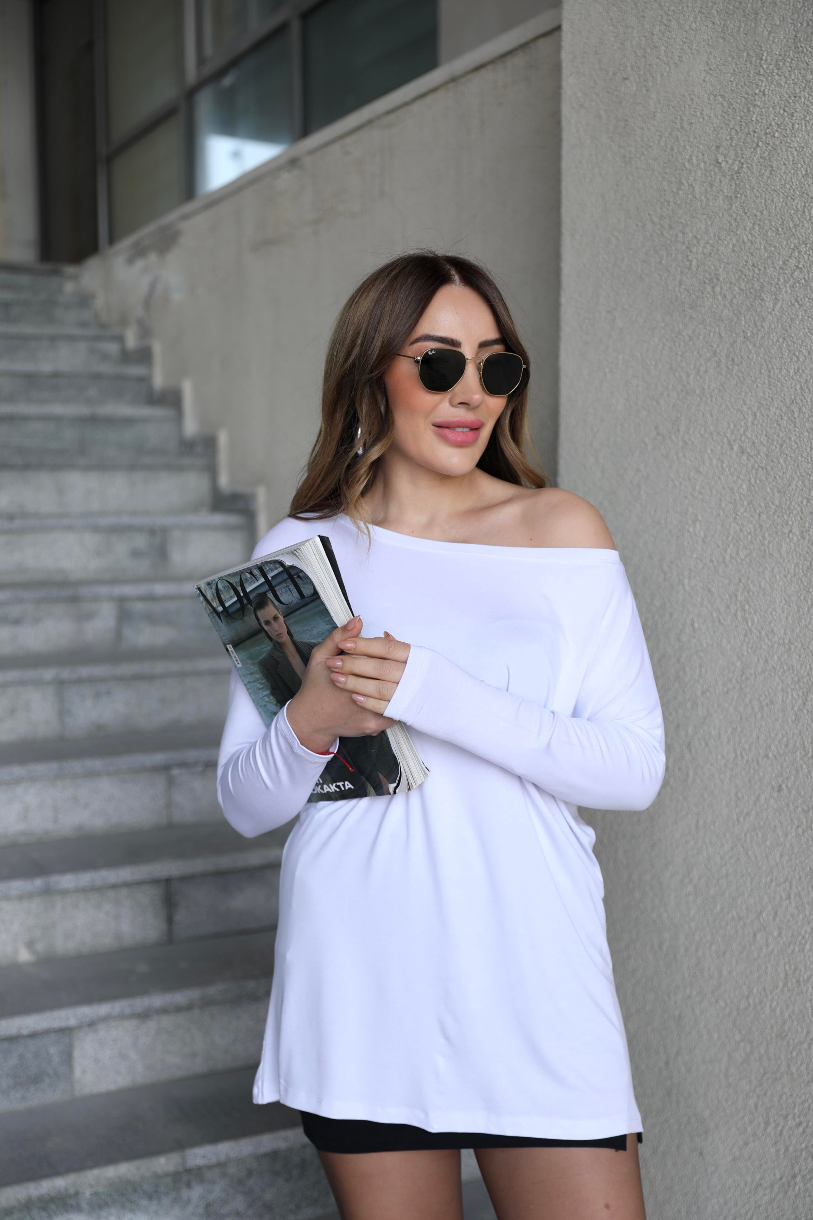 Beyaz Düşük Omuz Basic T-shirt 