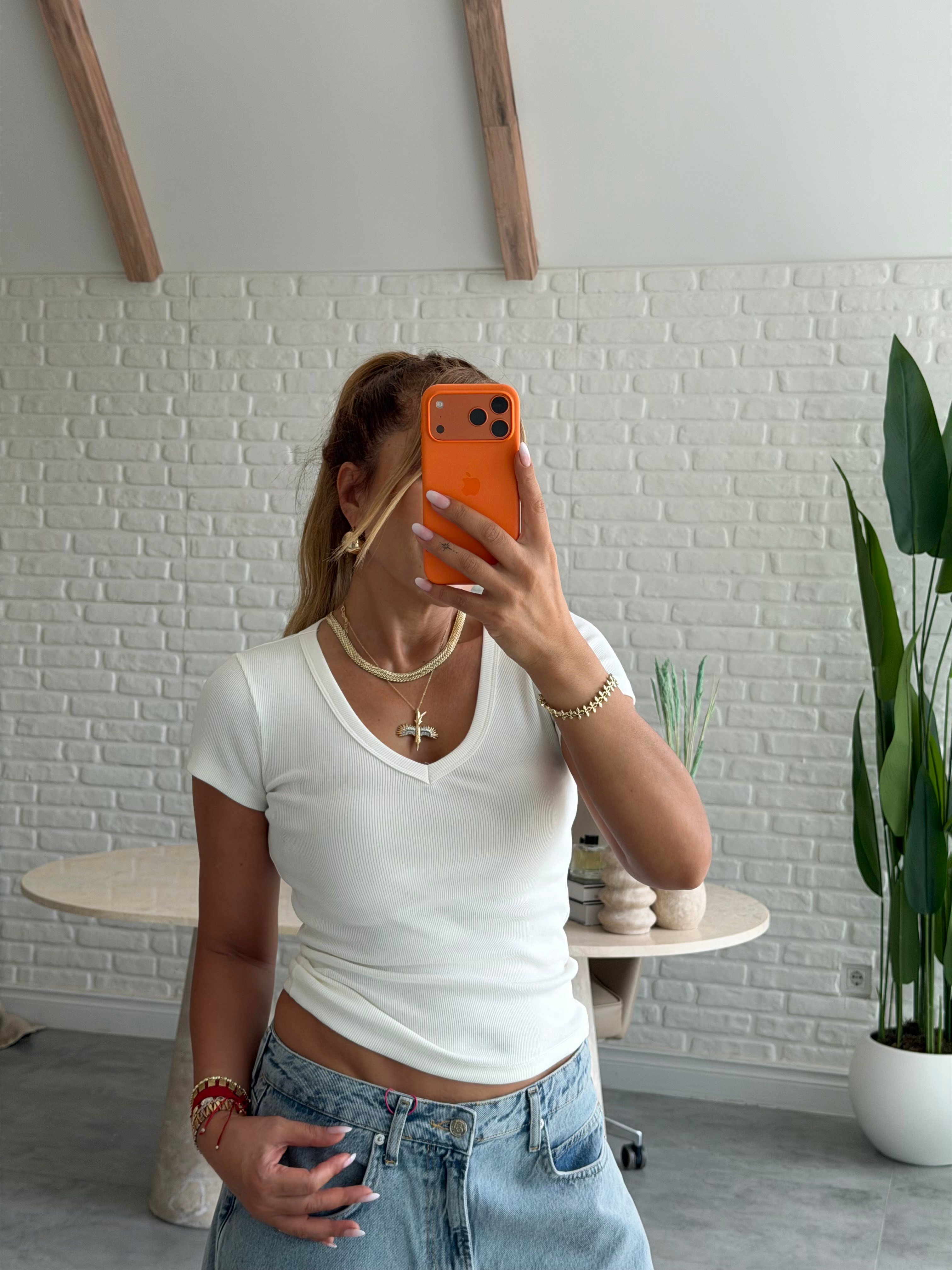 Beyaz  Fitilli V Yaka T-shirt 