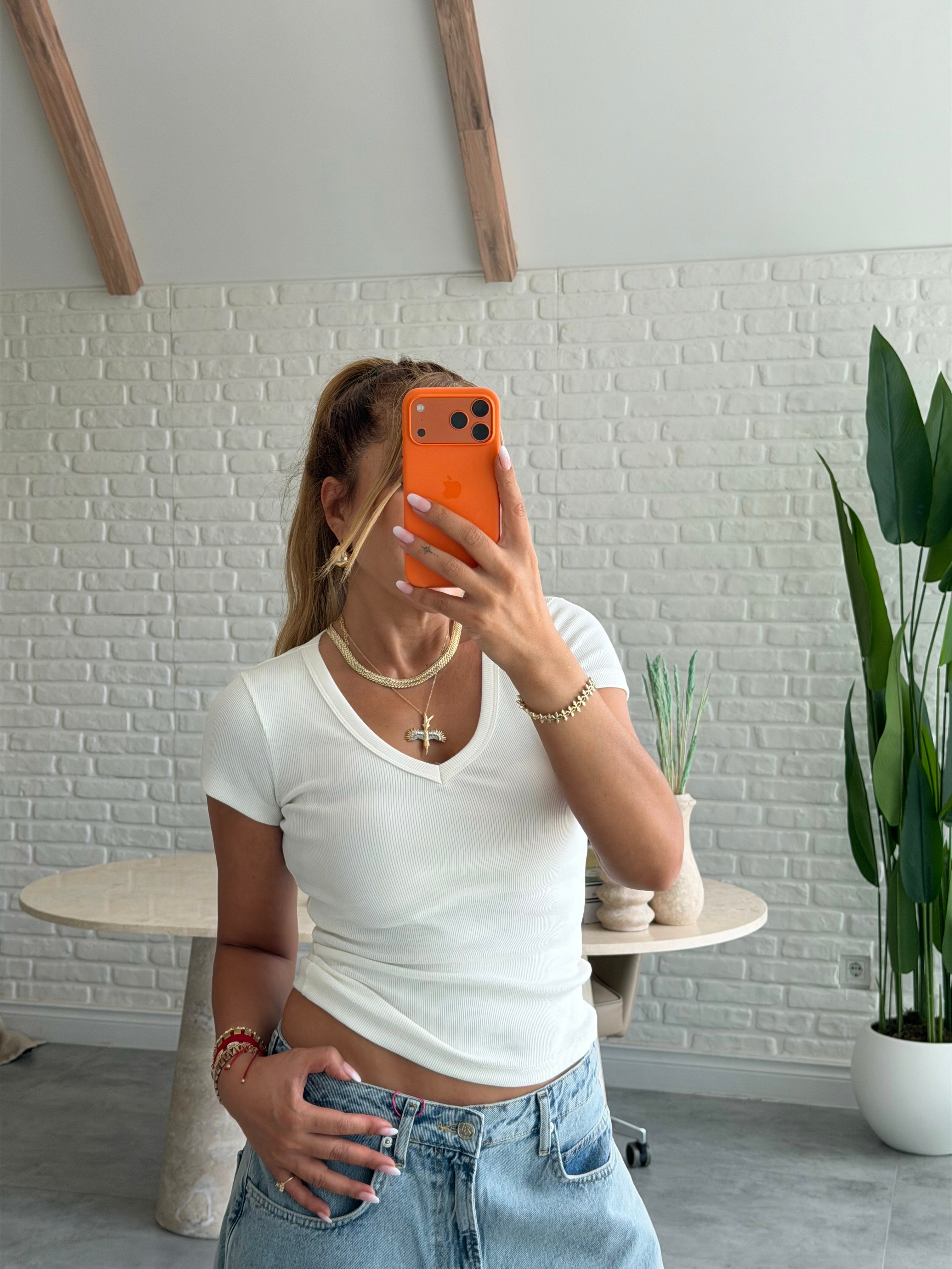 Beyaz  Fitilli V Yaka T-shirt 