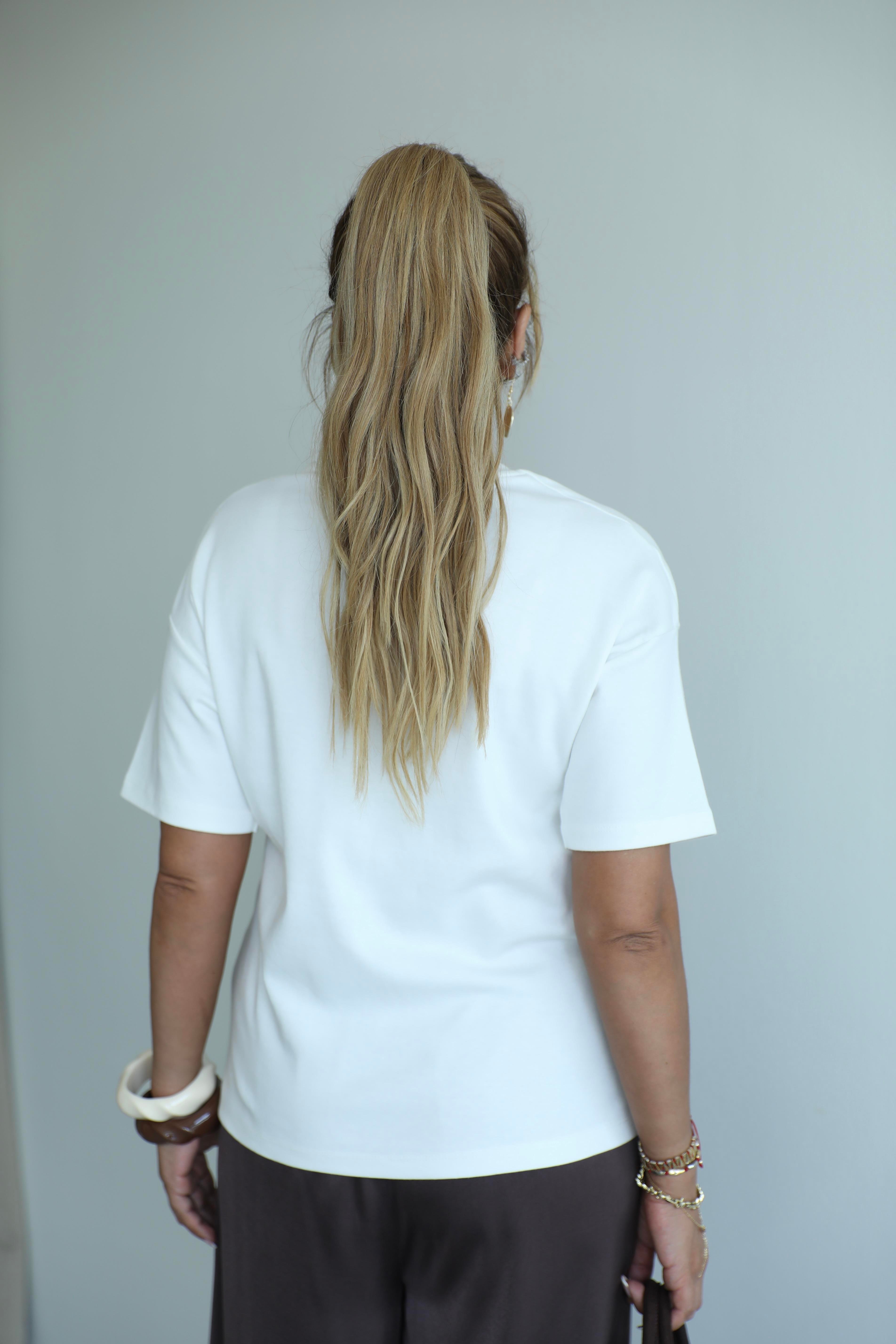 Beyaz Gold Detaylı T-shirt 