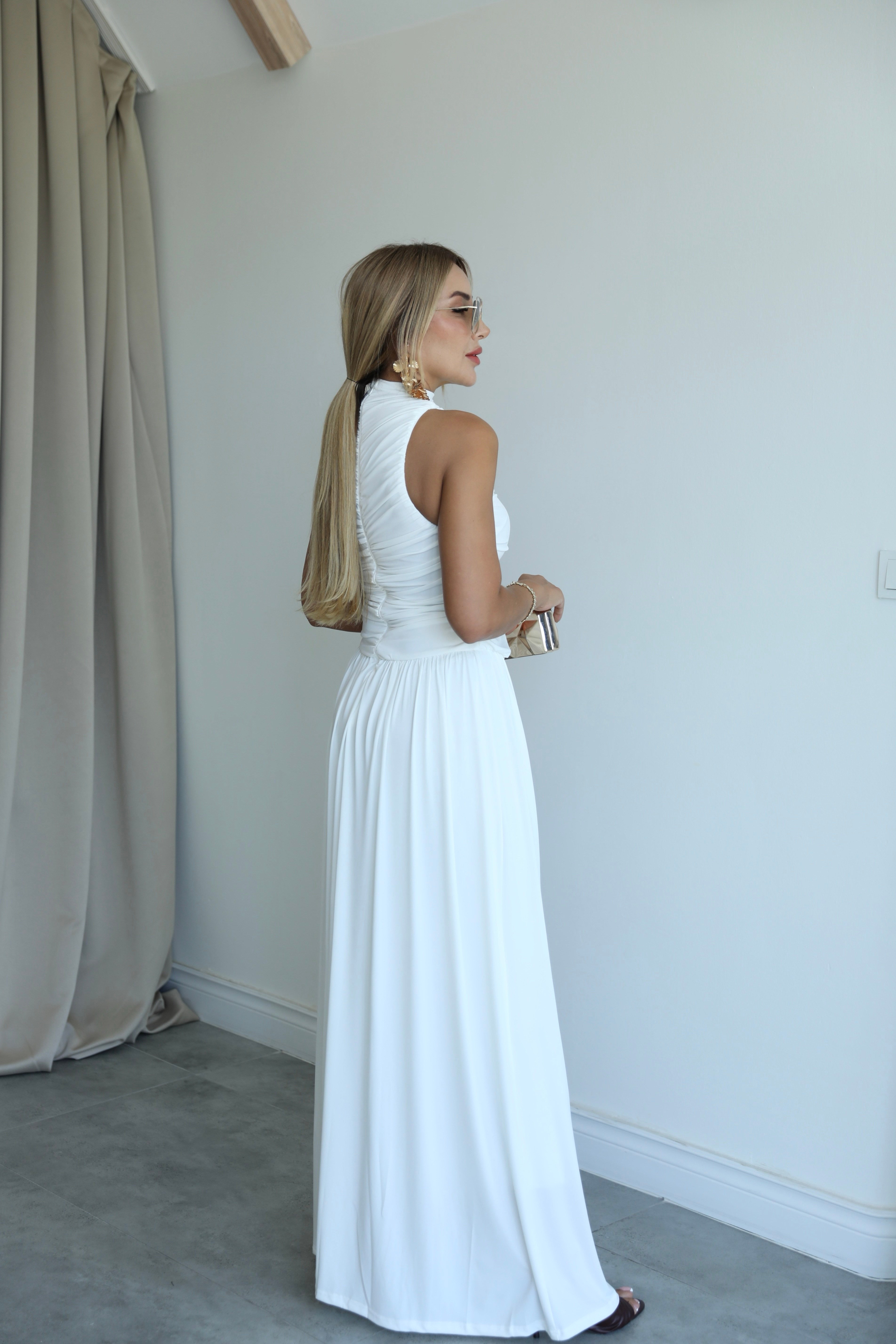 Beyaz Hellen Drapeli Maxi Elbise 