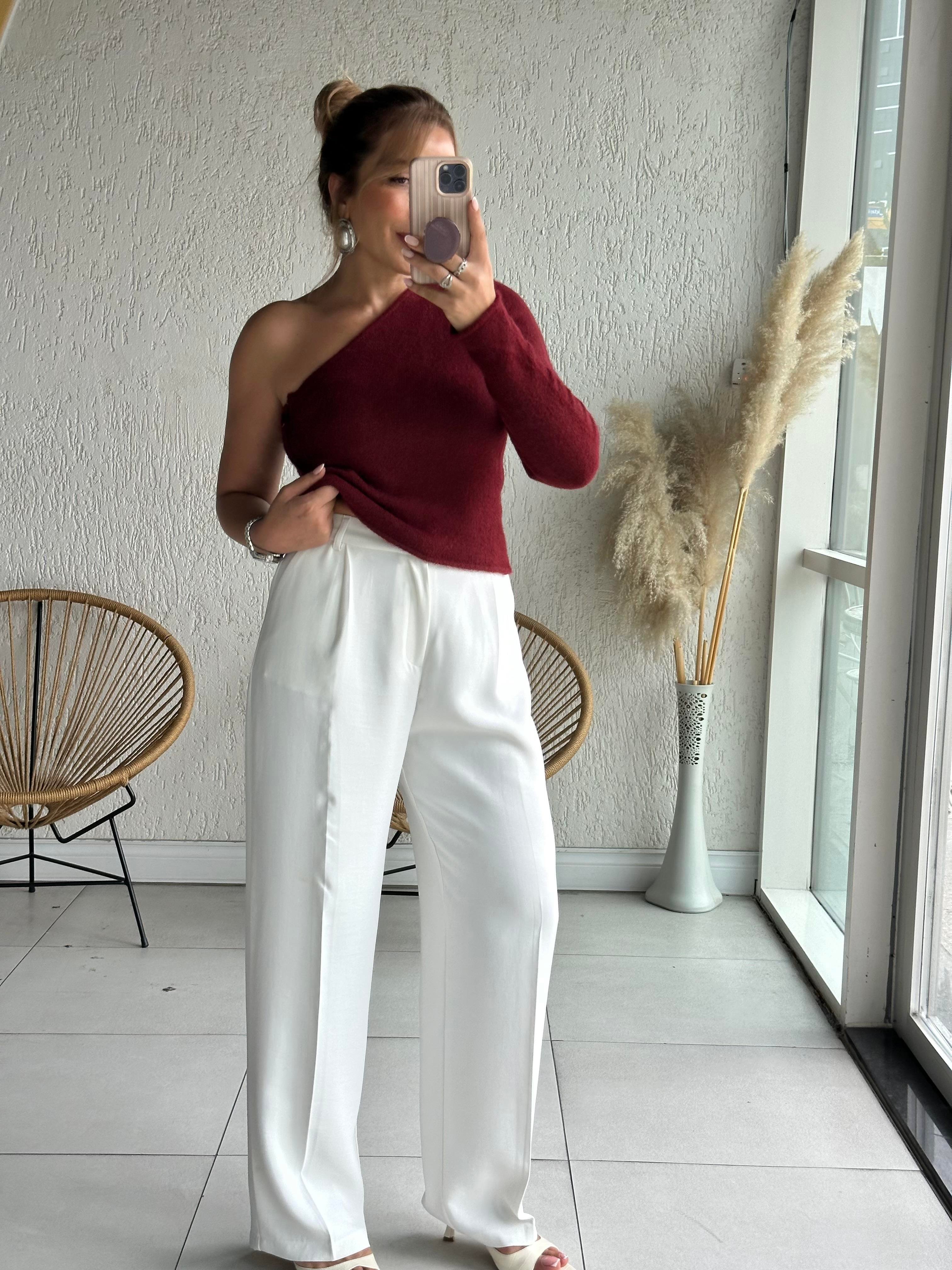 Beyaz Pileli Premium Pantolon