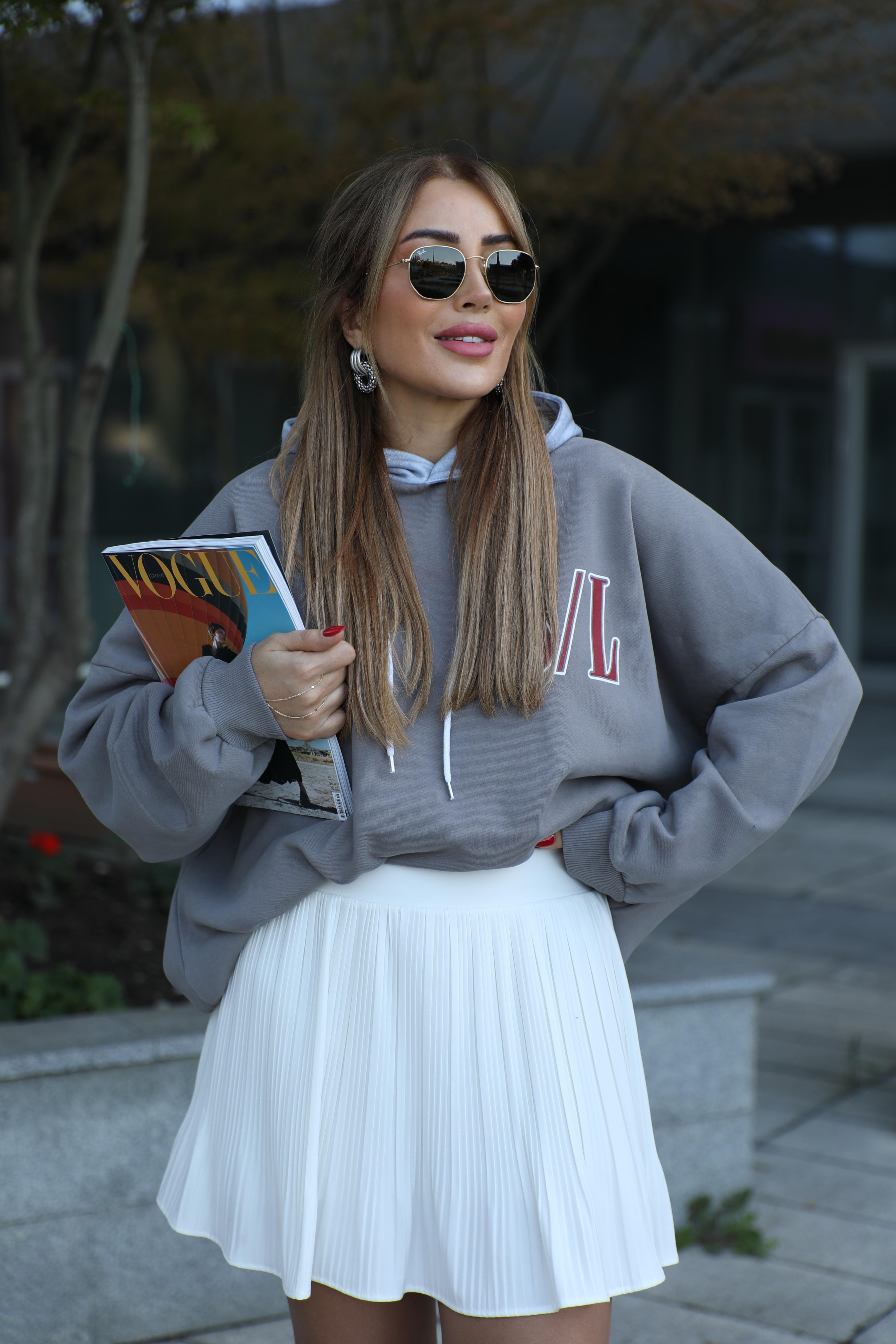 Beyaz Piliseli Şort Etek