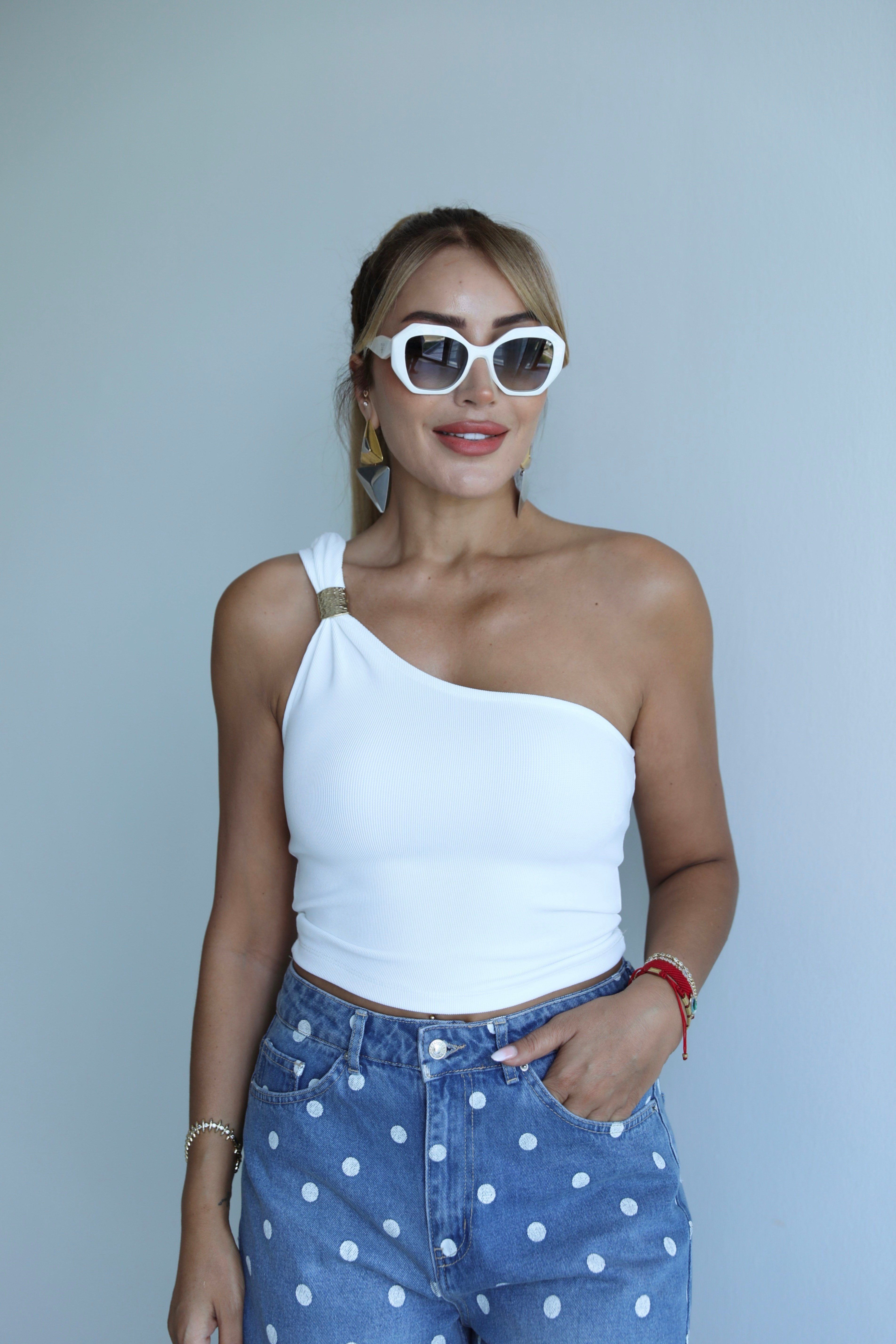 Beyaz Tek Omuz Gold Detaylı Bluz
