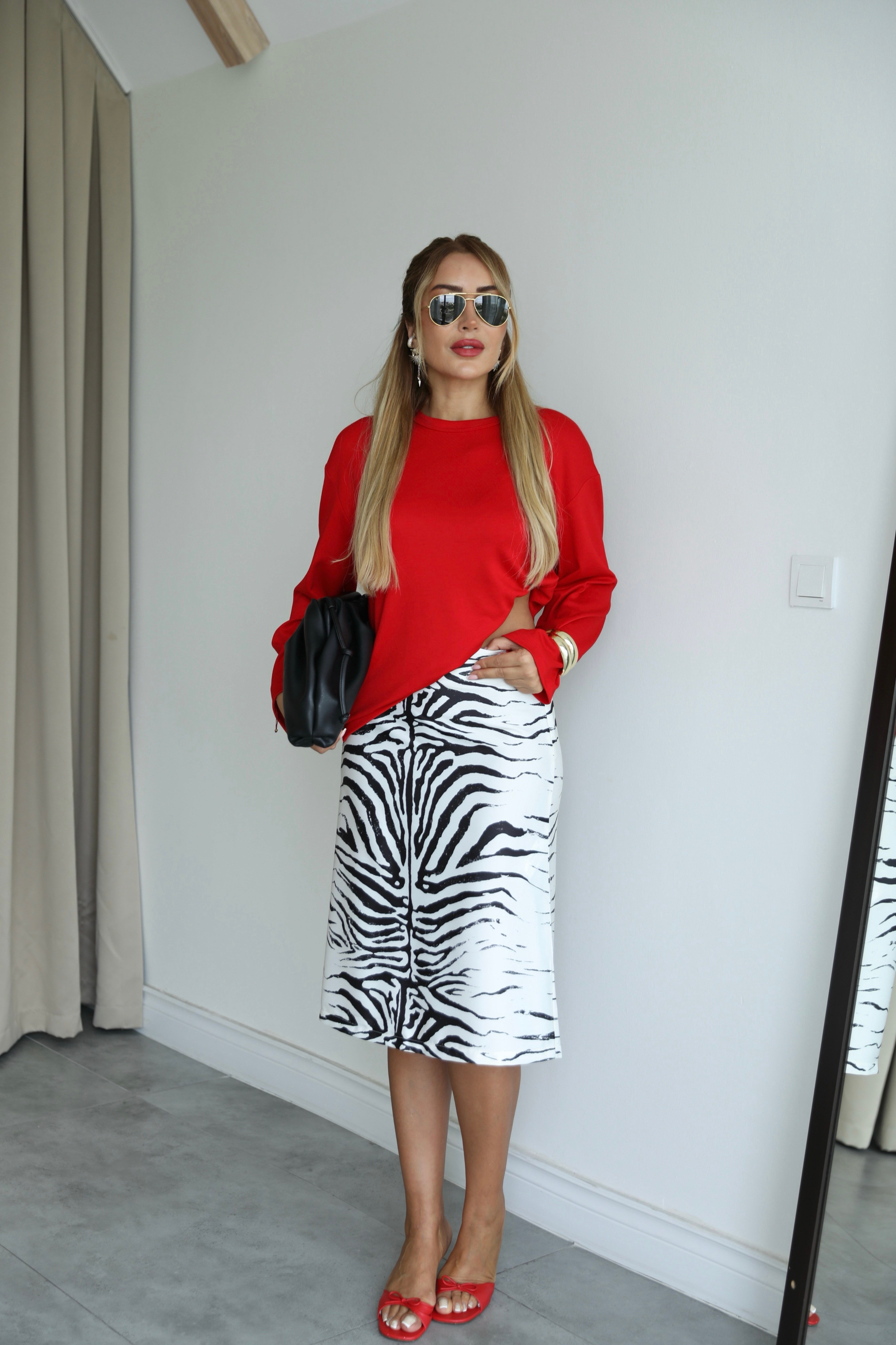 Beyaz Zebra Desenli Saten Midi Etek
