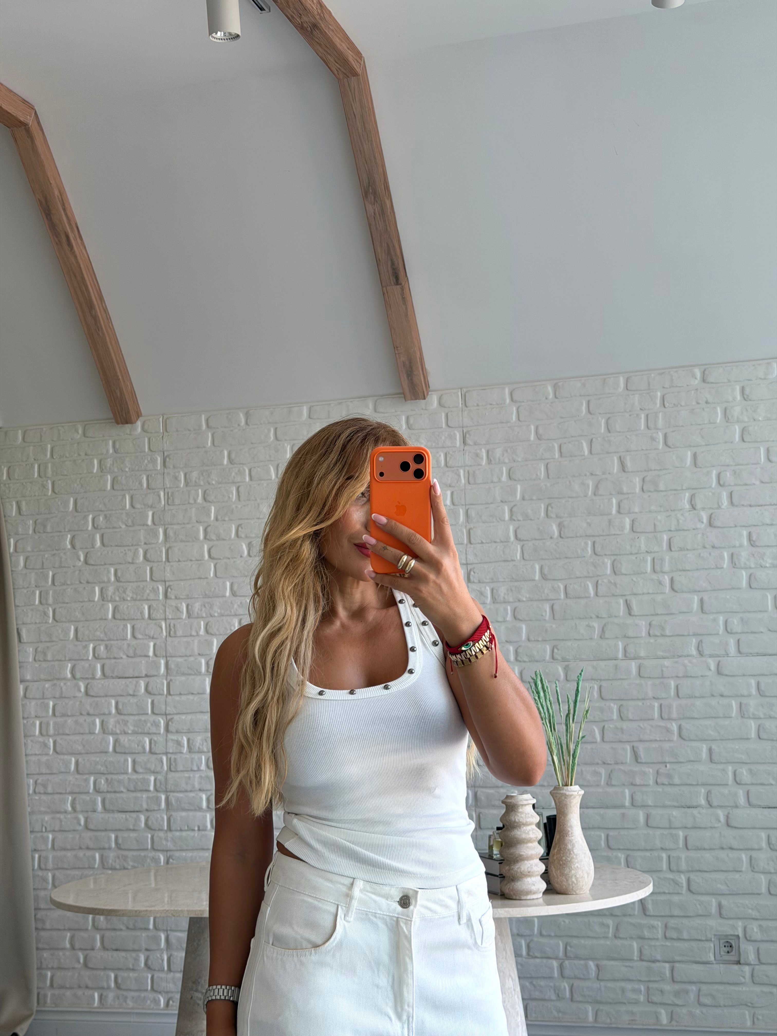 Beyaz Zımbalı Fitilli Atlet