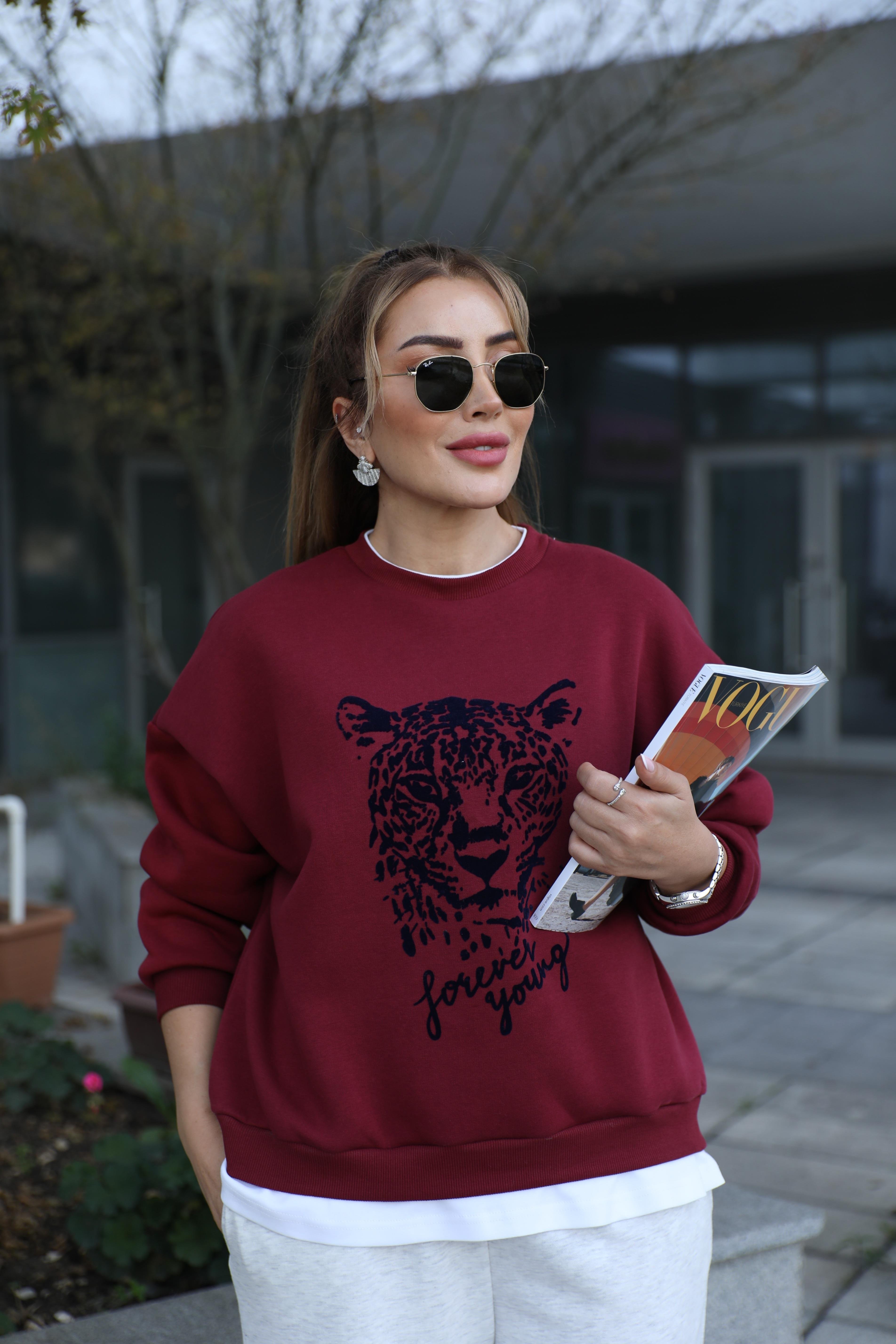 Bordo Baskılı Ekru Basic Detaylı Sweat