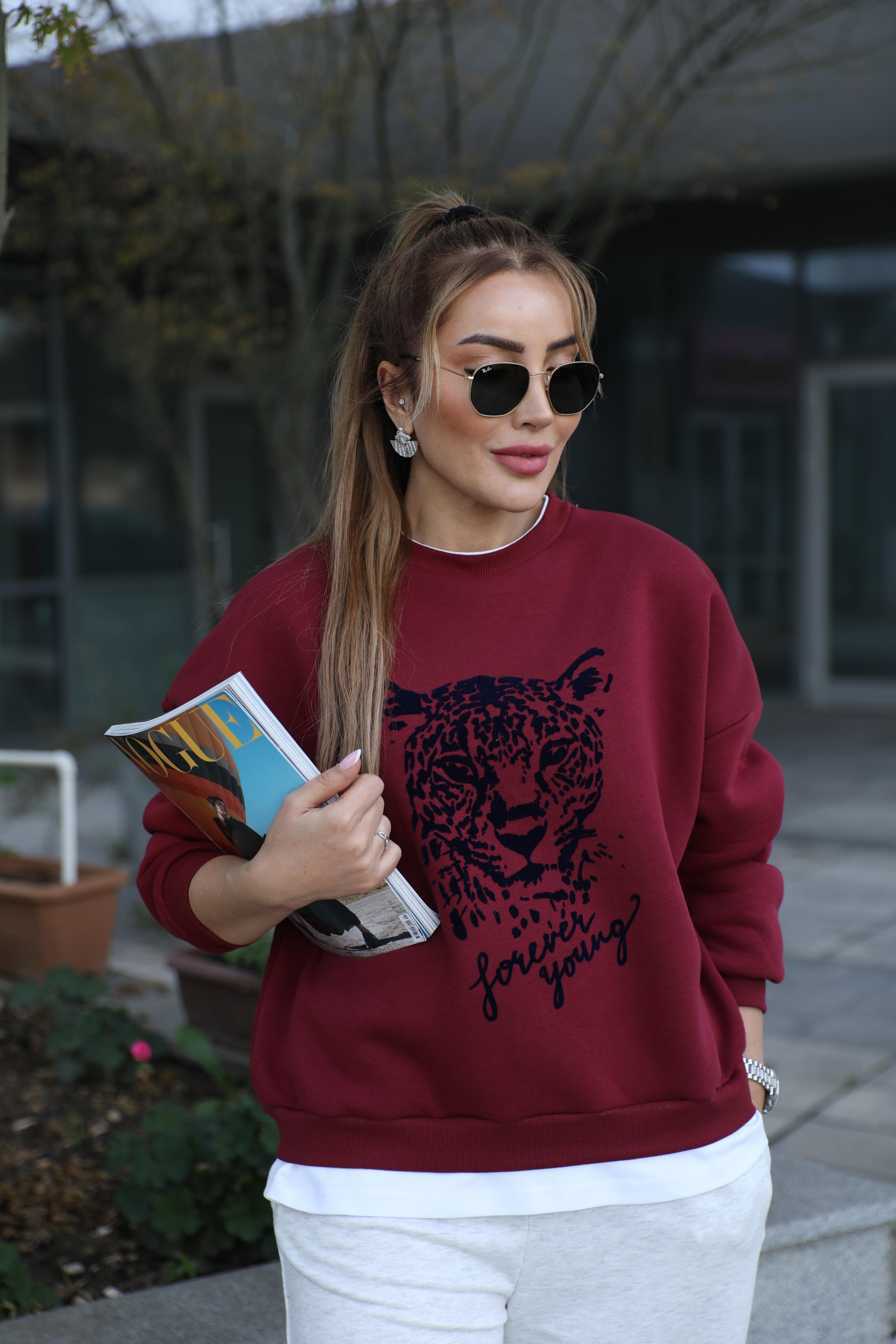 Bordo Baskılı Ekru Basic Detaylı Sweat