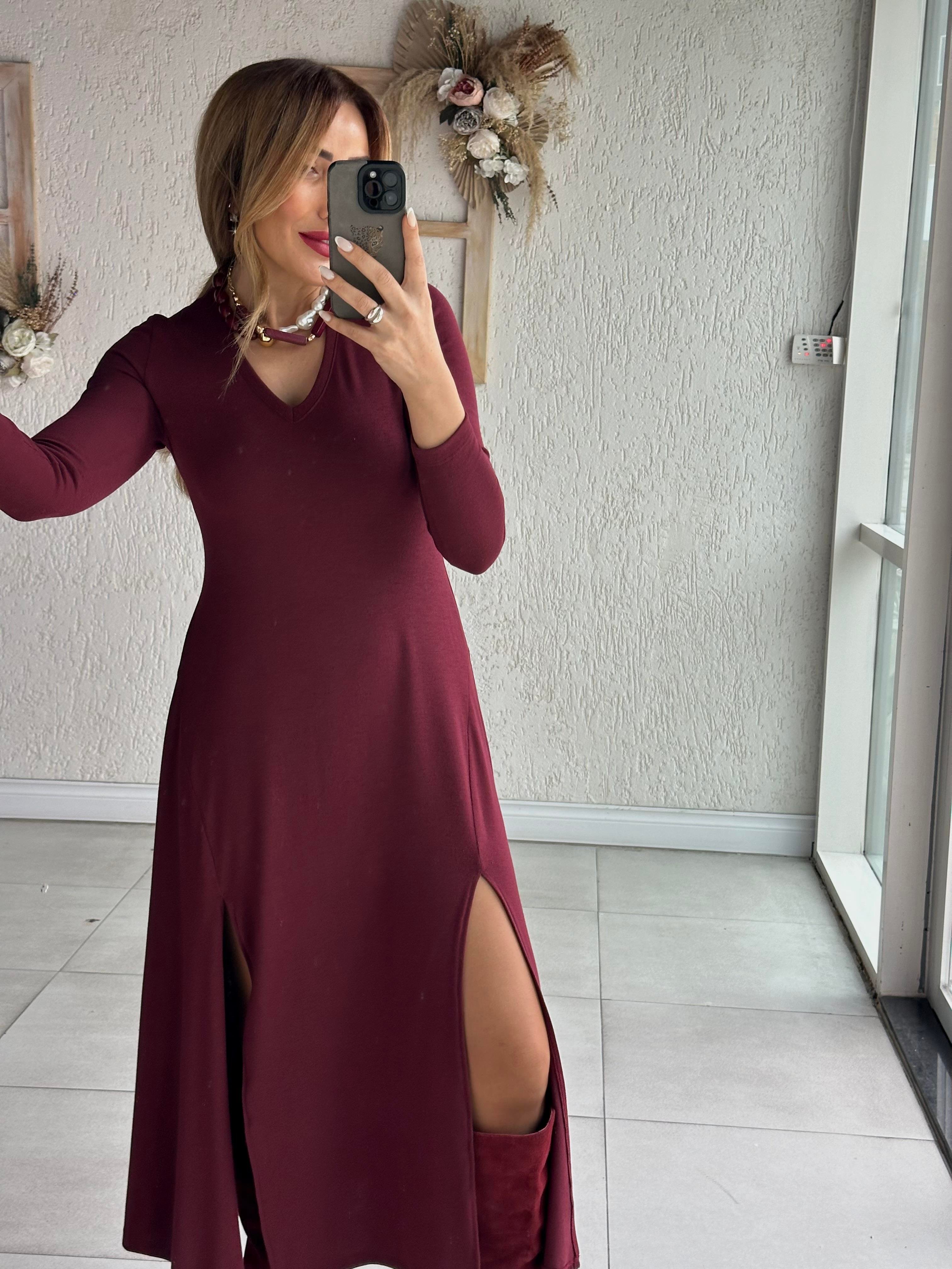 Bordo V Yaka Çift Yırtmaçlı Triko Elbise