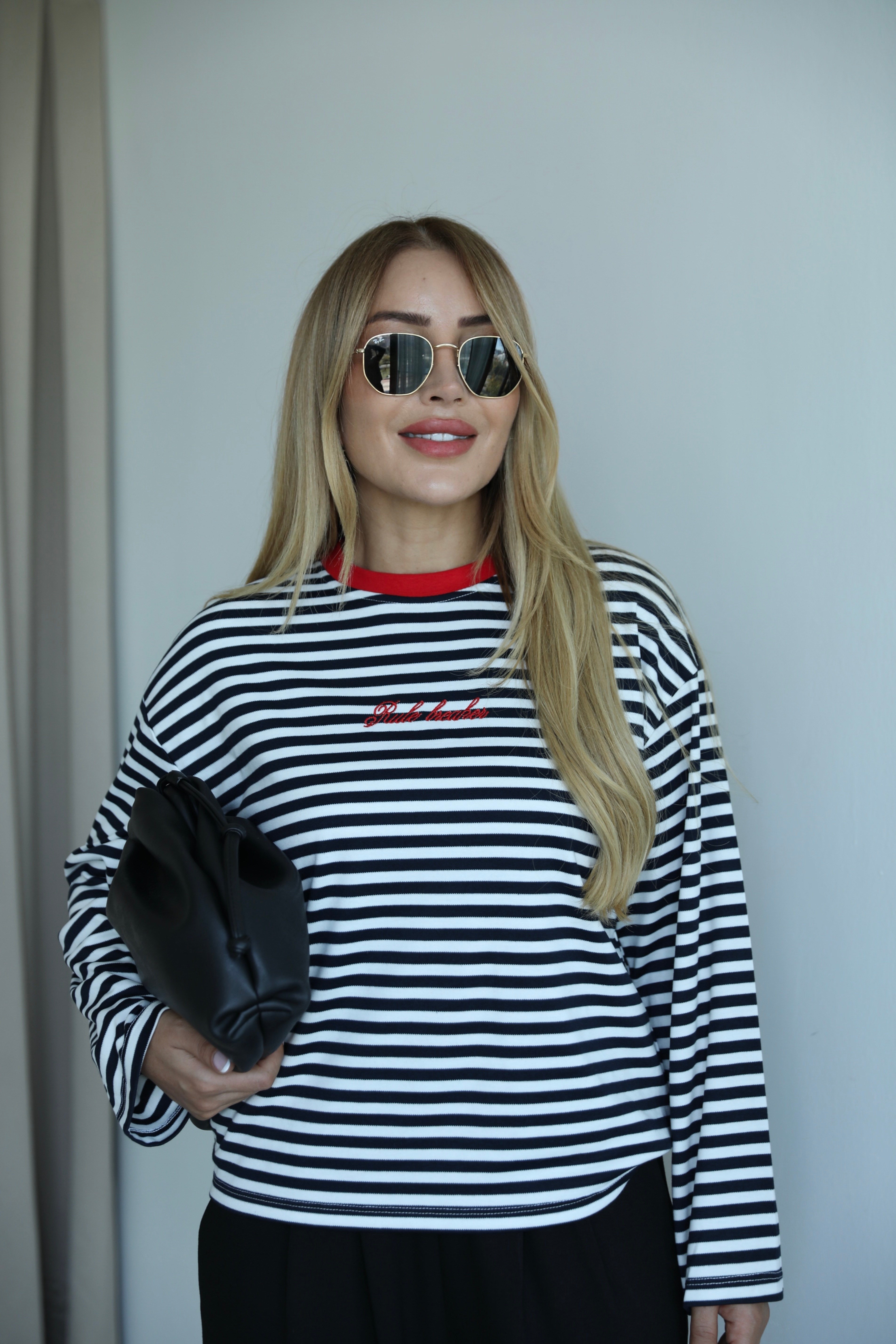 Çizgili Kırmızı Biyeli Basic T-shirt