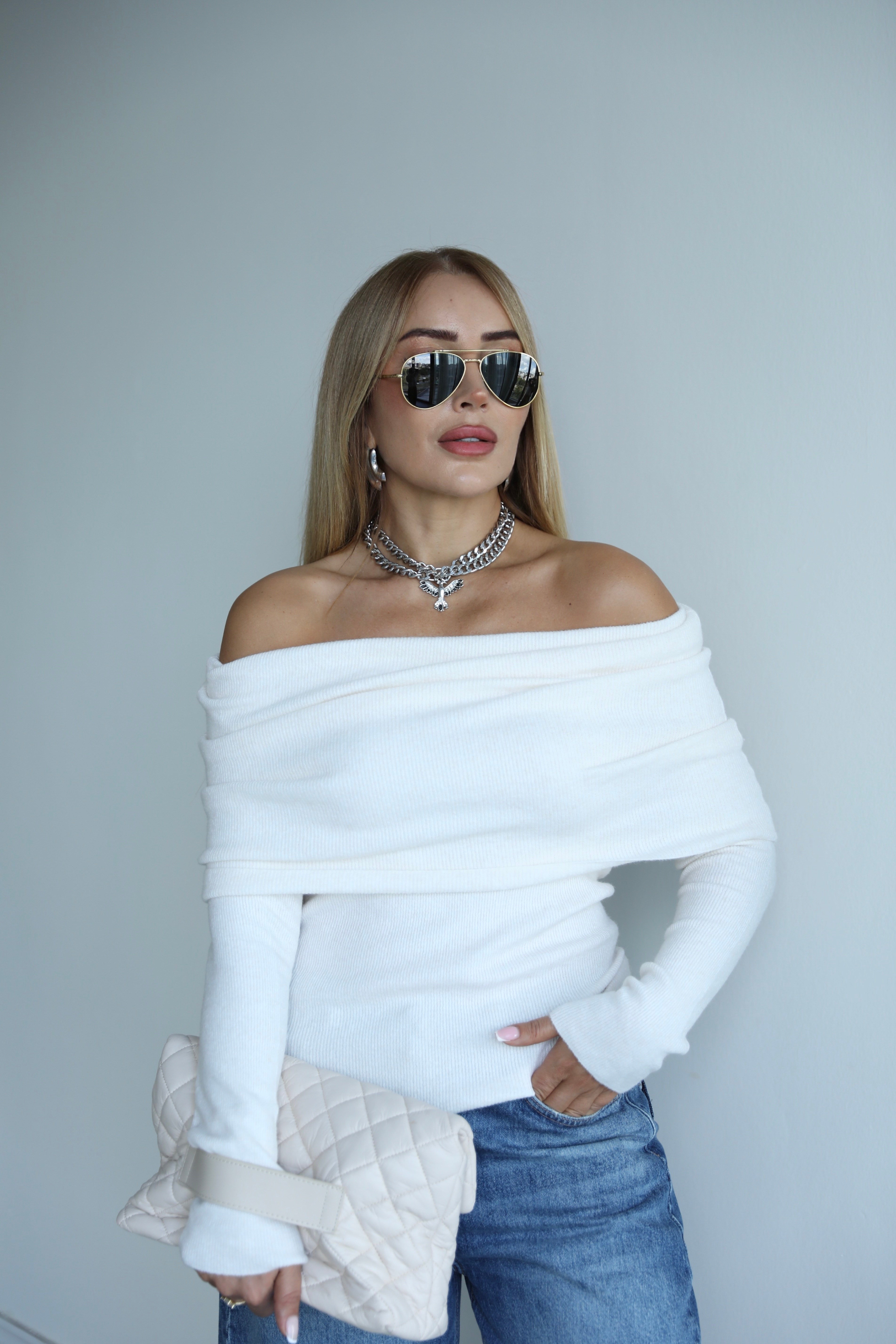 Ekru Madonna Yumoş Triko Kazak