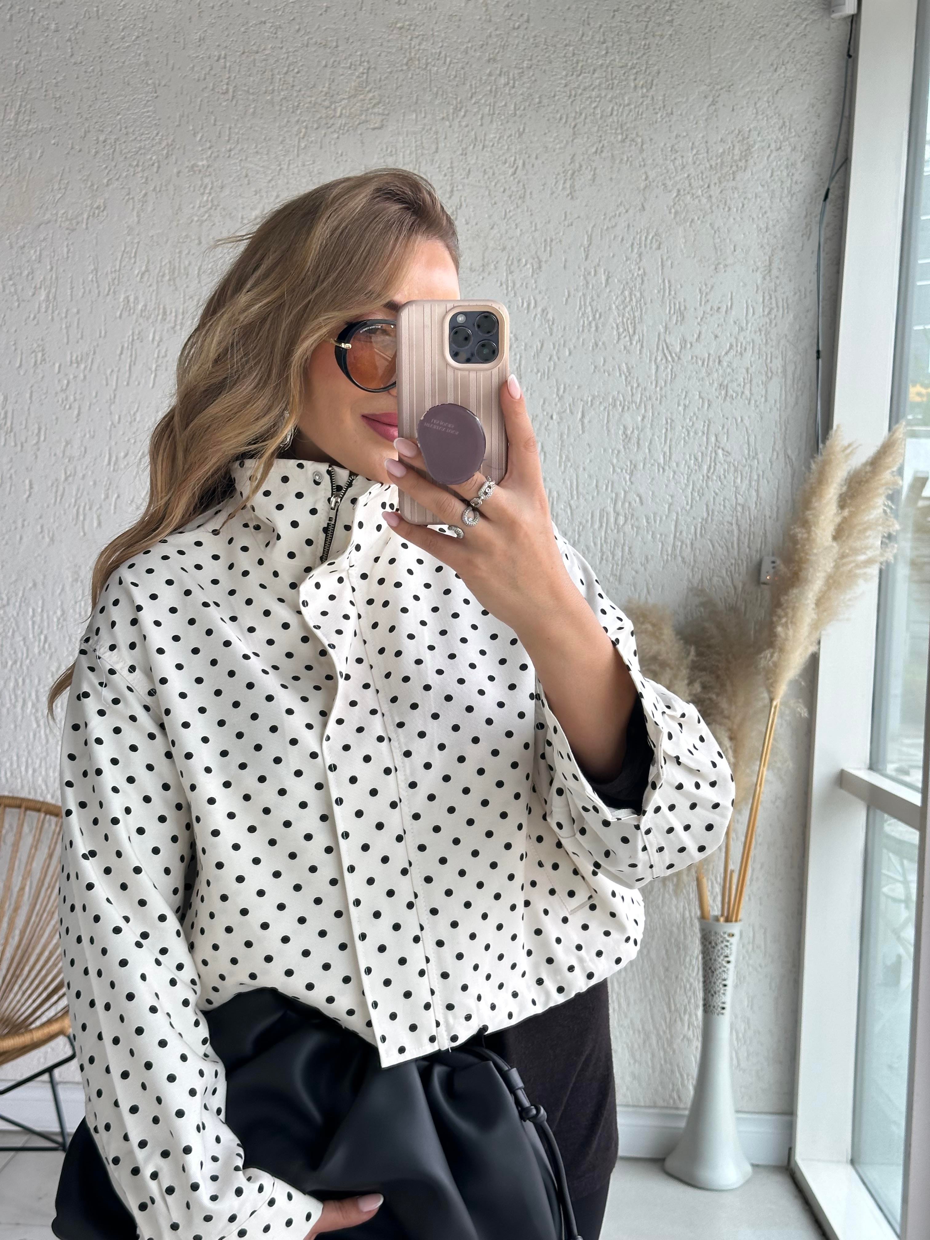 Ekru Puantiyeli Ceket