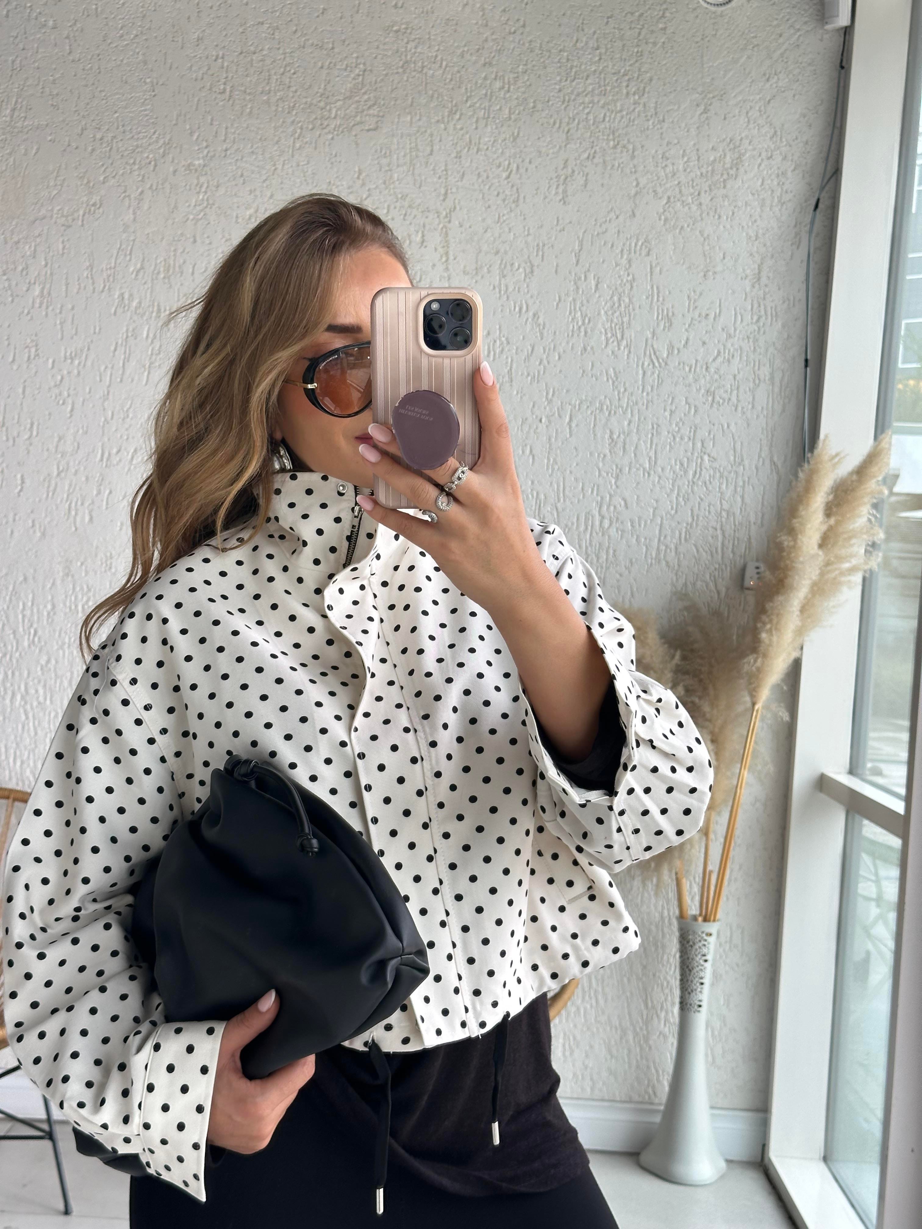 Ekru Puantiyeli Ceket