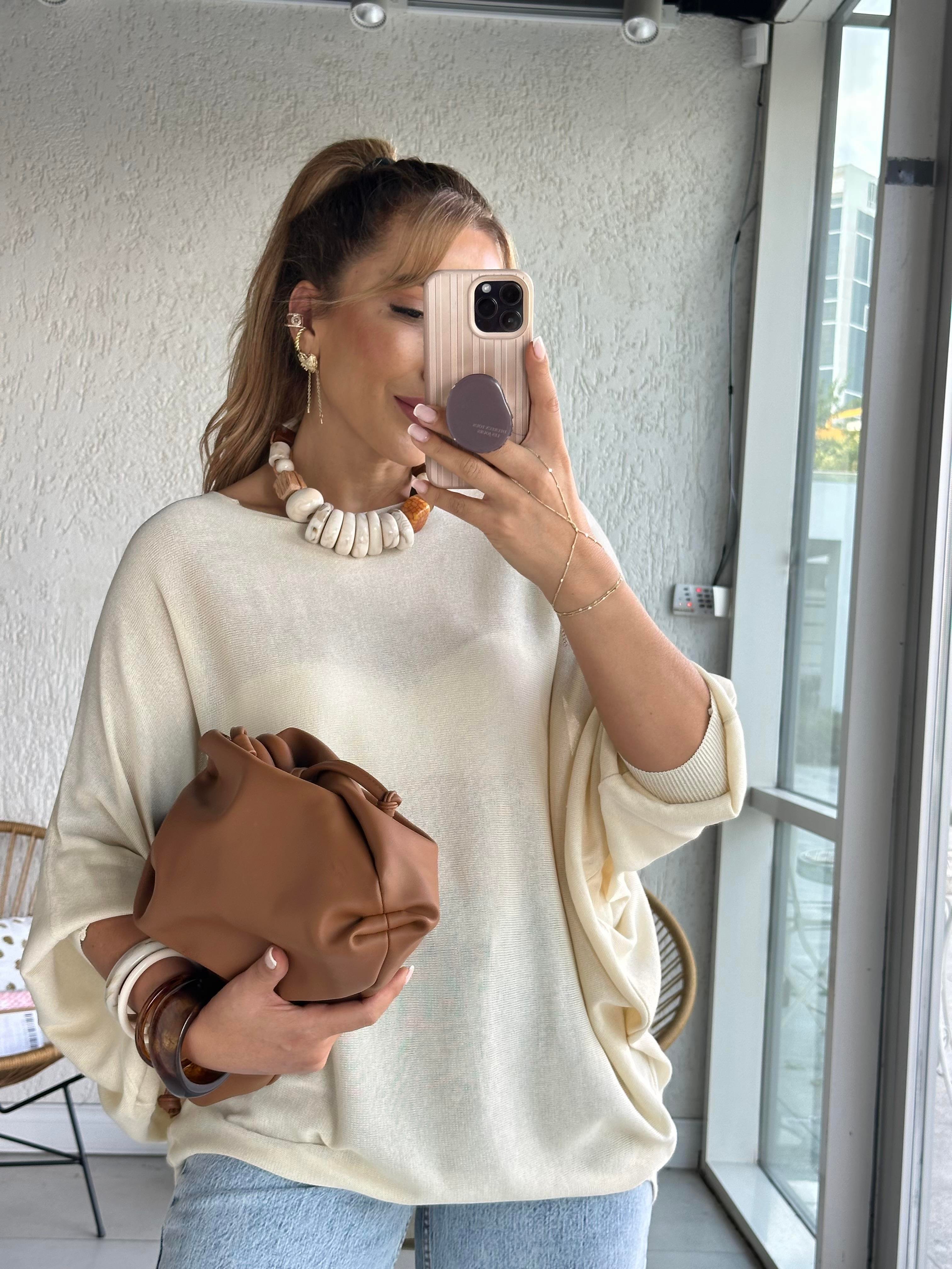 Ekru Salaş Triko Bluz