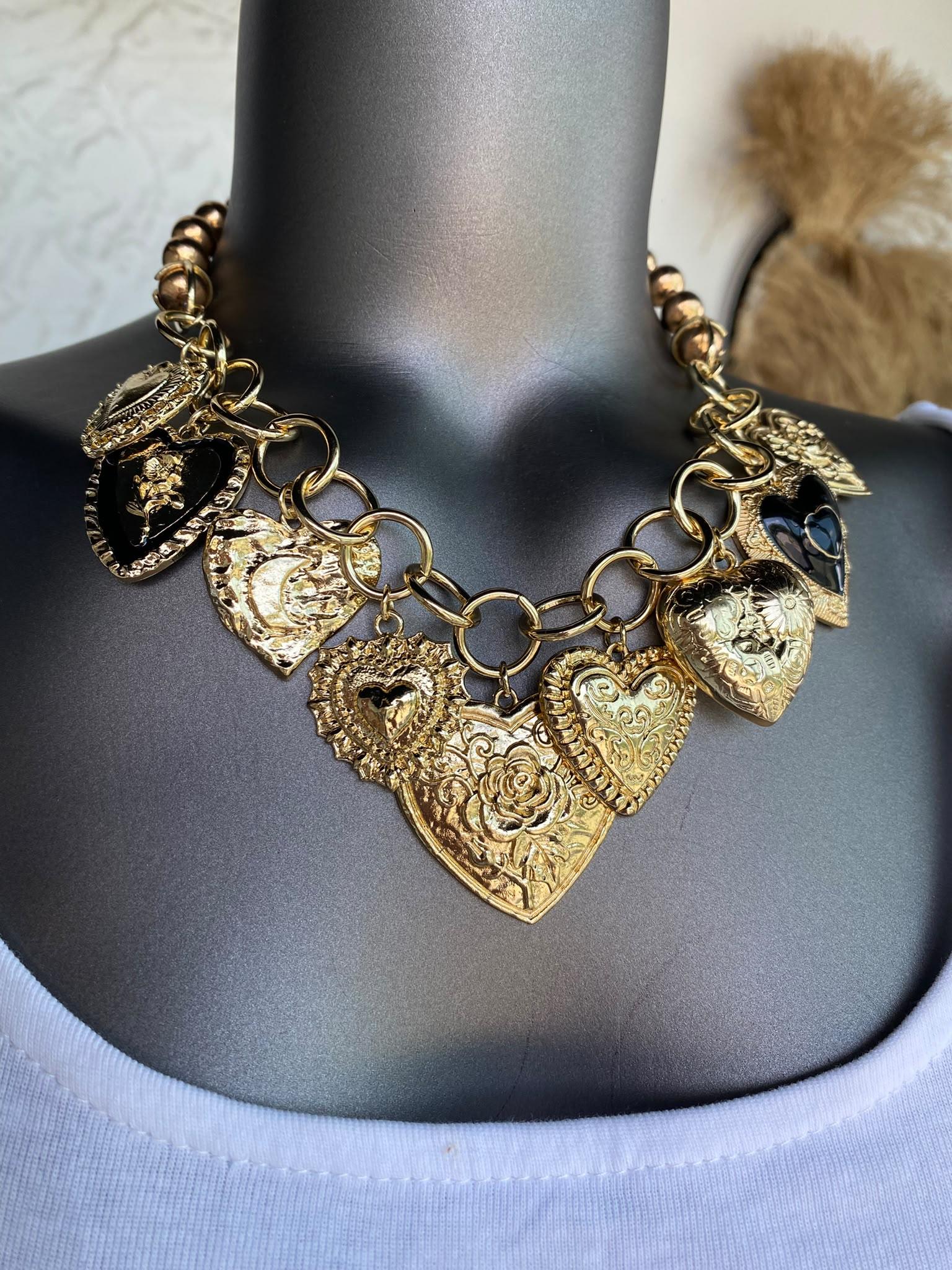 Gold Kalp Charmlı Kolye