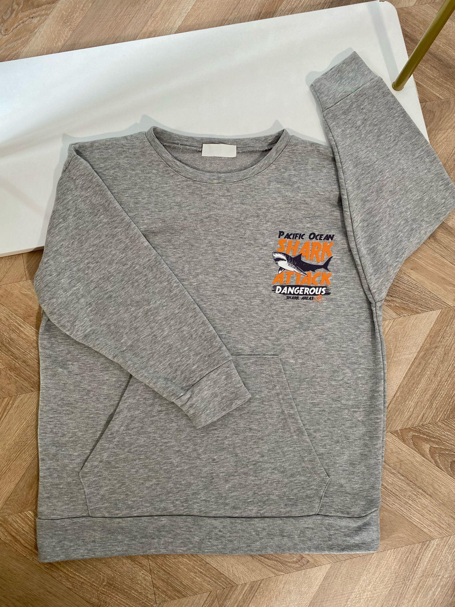 Gri Oversize Sırtı Baskılı Sweat