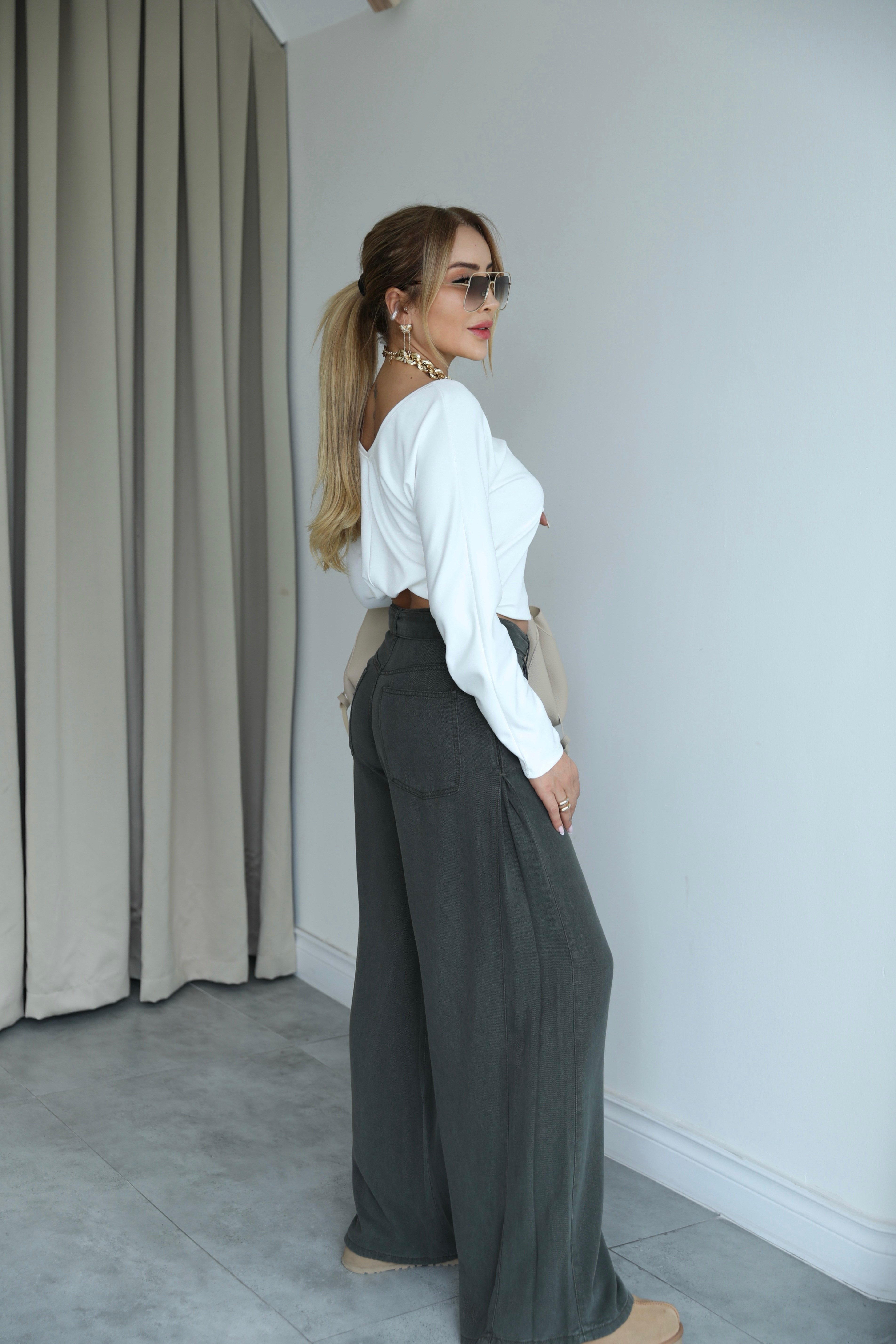 Haki Tensel Bel Detaylı Pantolon 