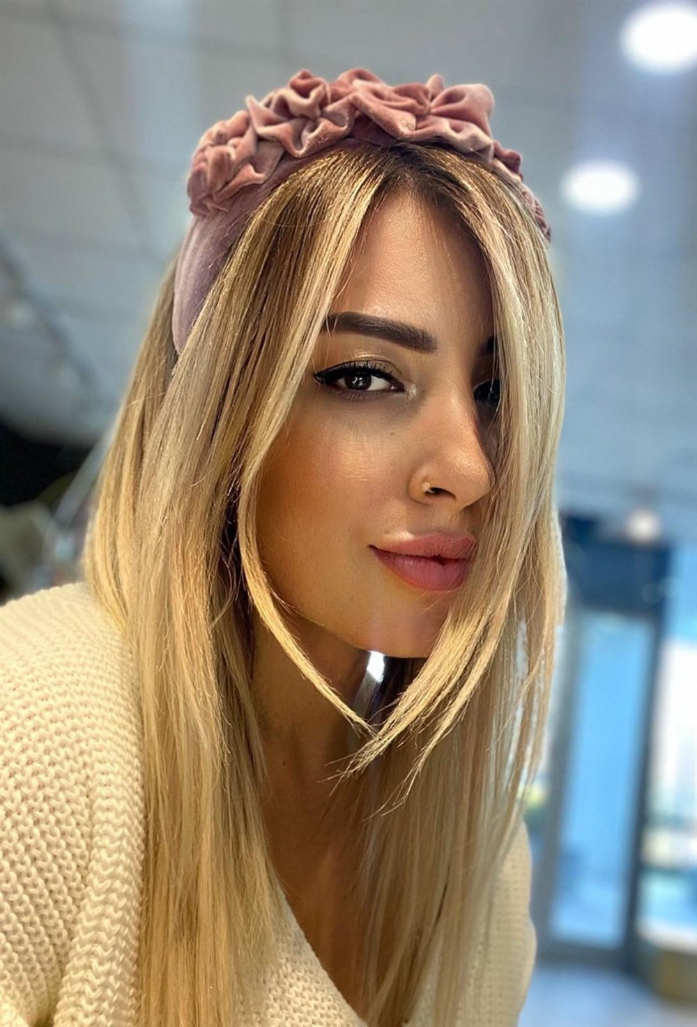 Kadife Pembe Taç
