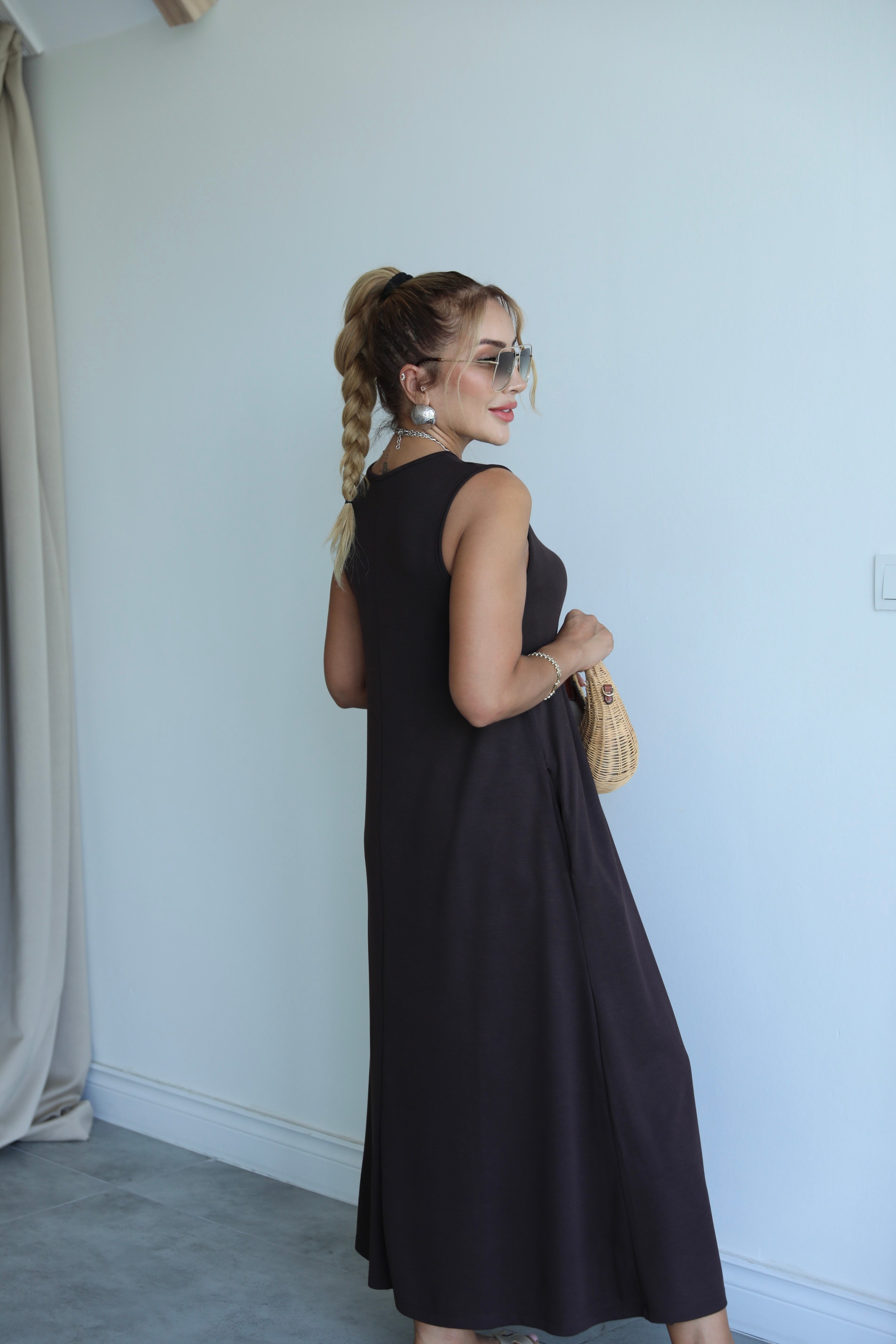 Kahve Kalın Askılı Çan Cepli Elbise