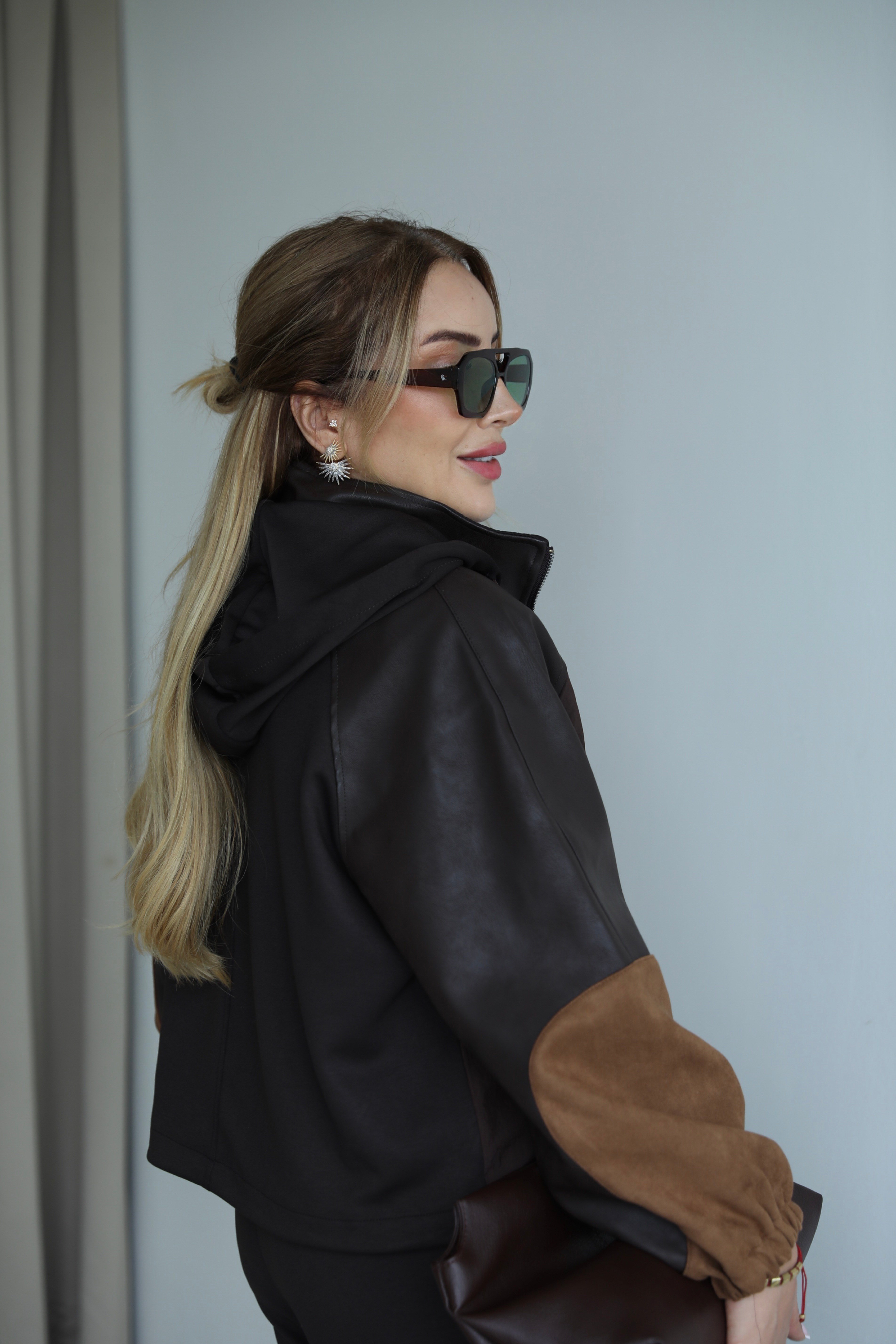 Kahve Marka Model Deri Detaylı Takım 