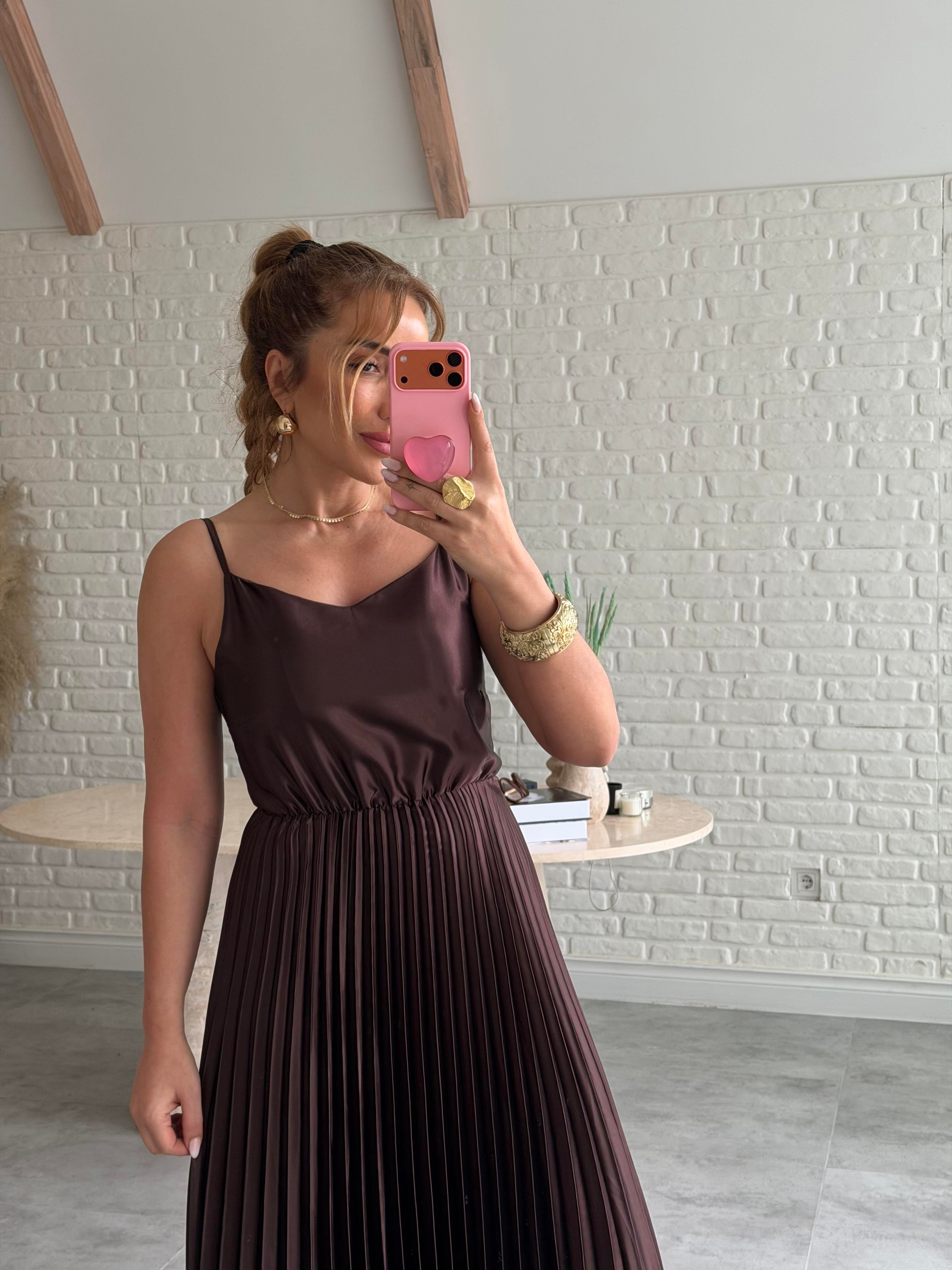Kahve Piliseli İkili Saten Elbise
