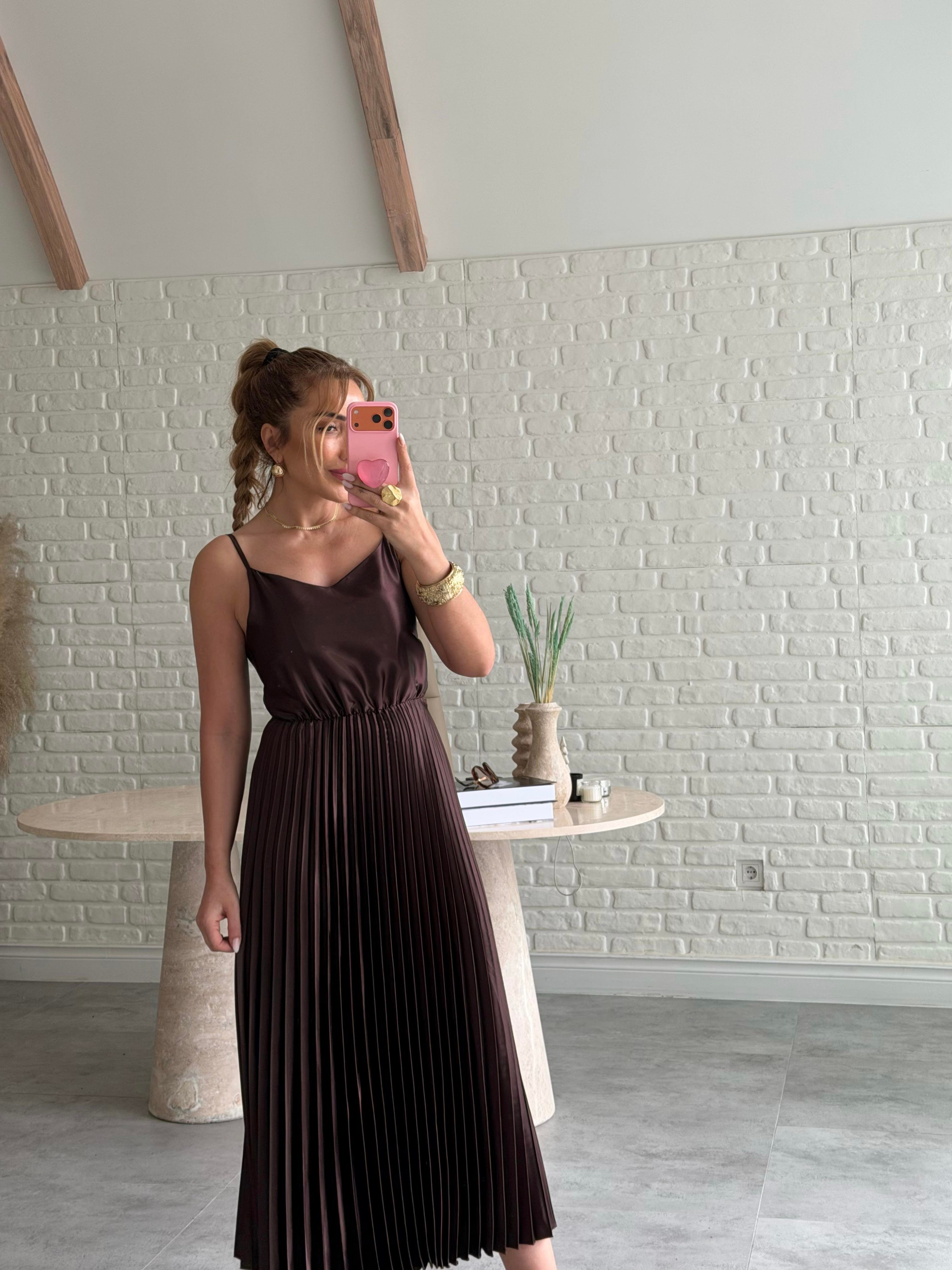 Kahve Piliseli İkili Saten Elbise