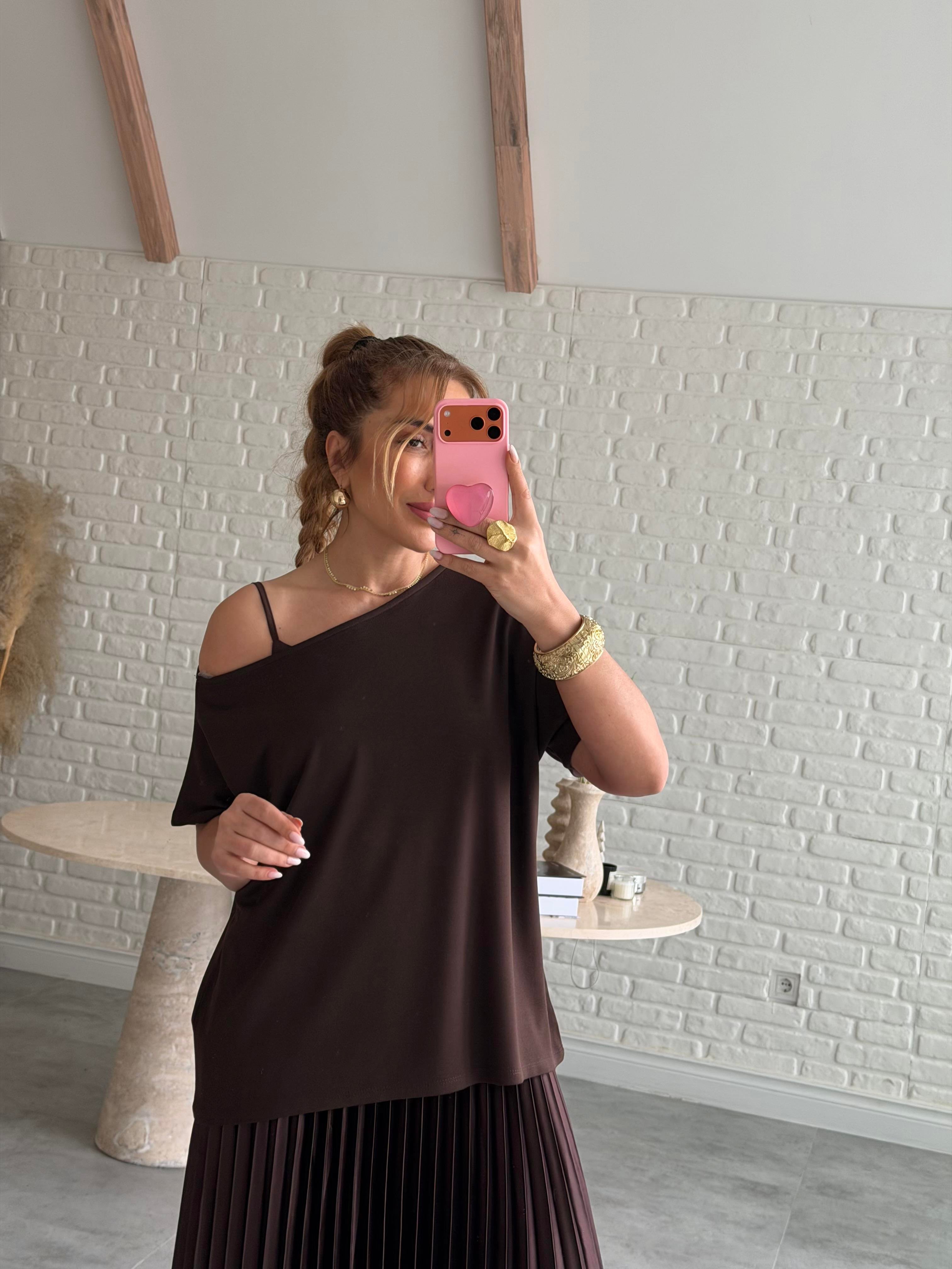 Kahve Piliseli İkili Saten Elbise