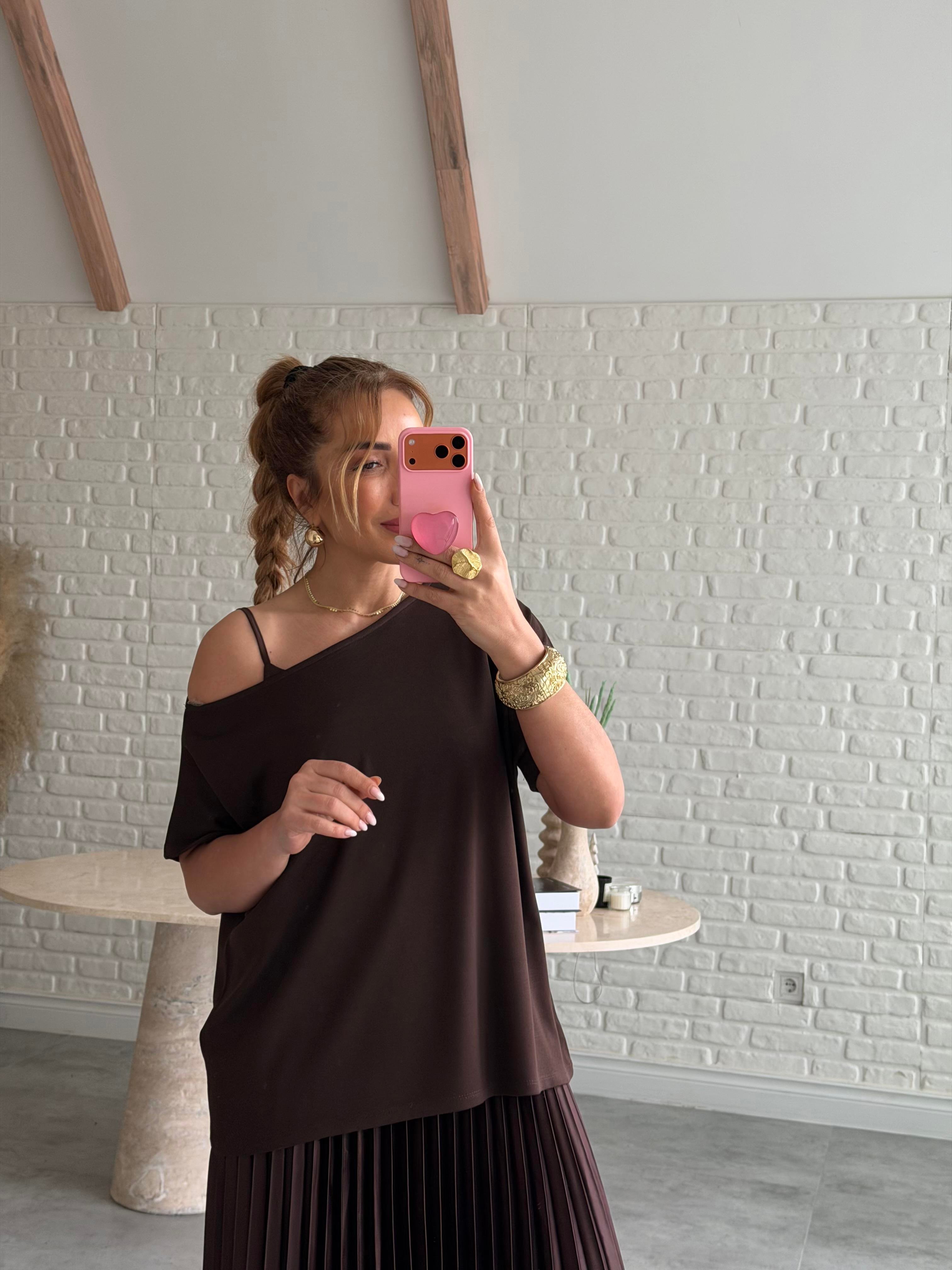 Kahve Piliseli İkili Saten Elbise