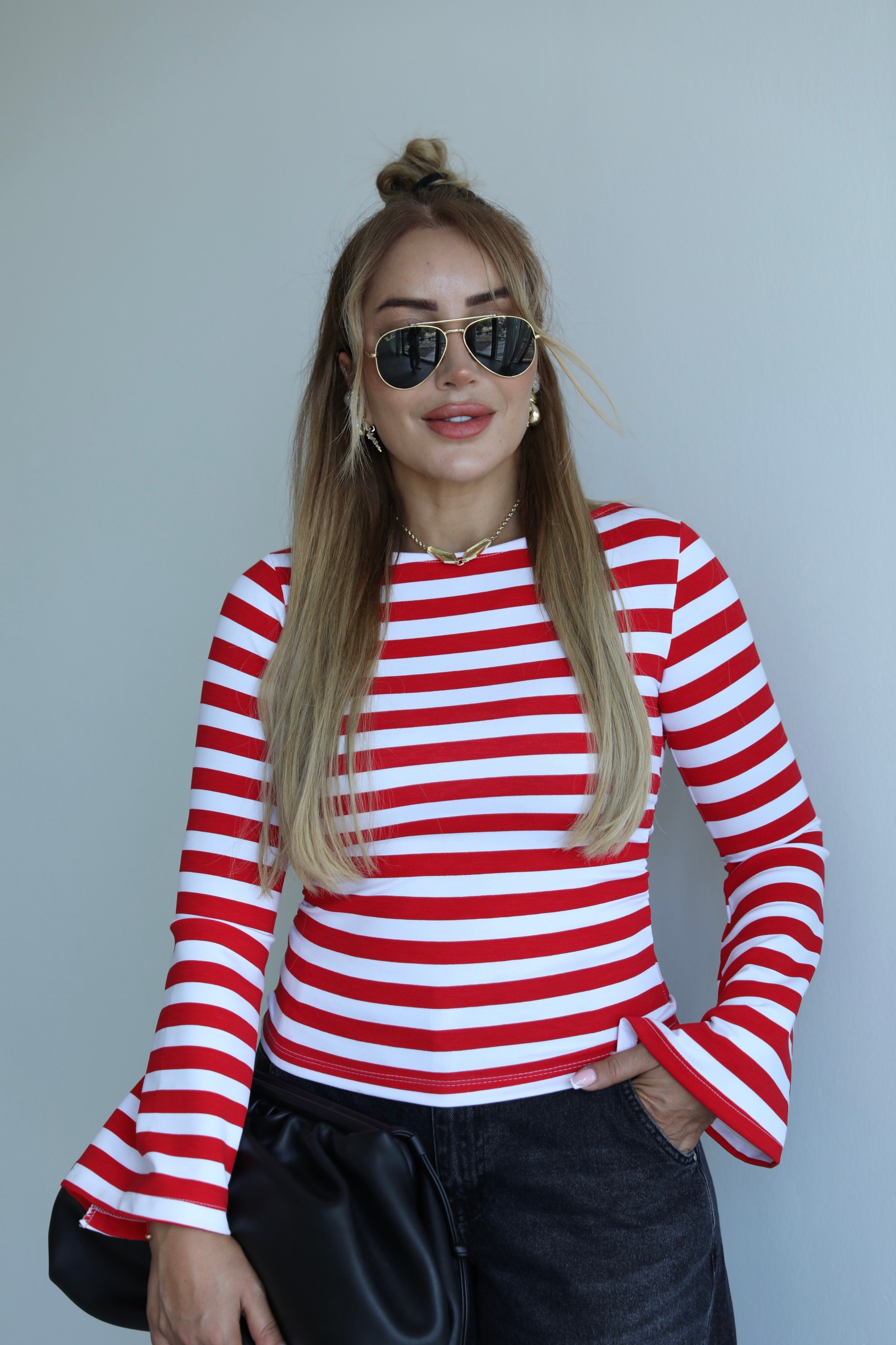 Kırmızı Beyaz Çizgili İspanyol Kol T-shirt 