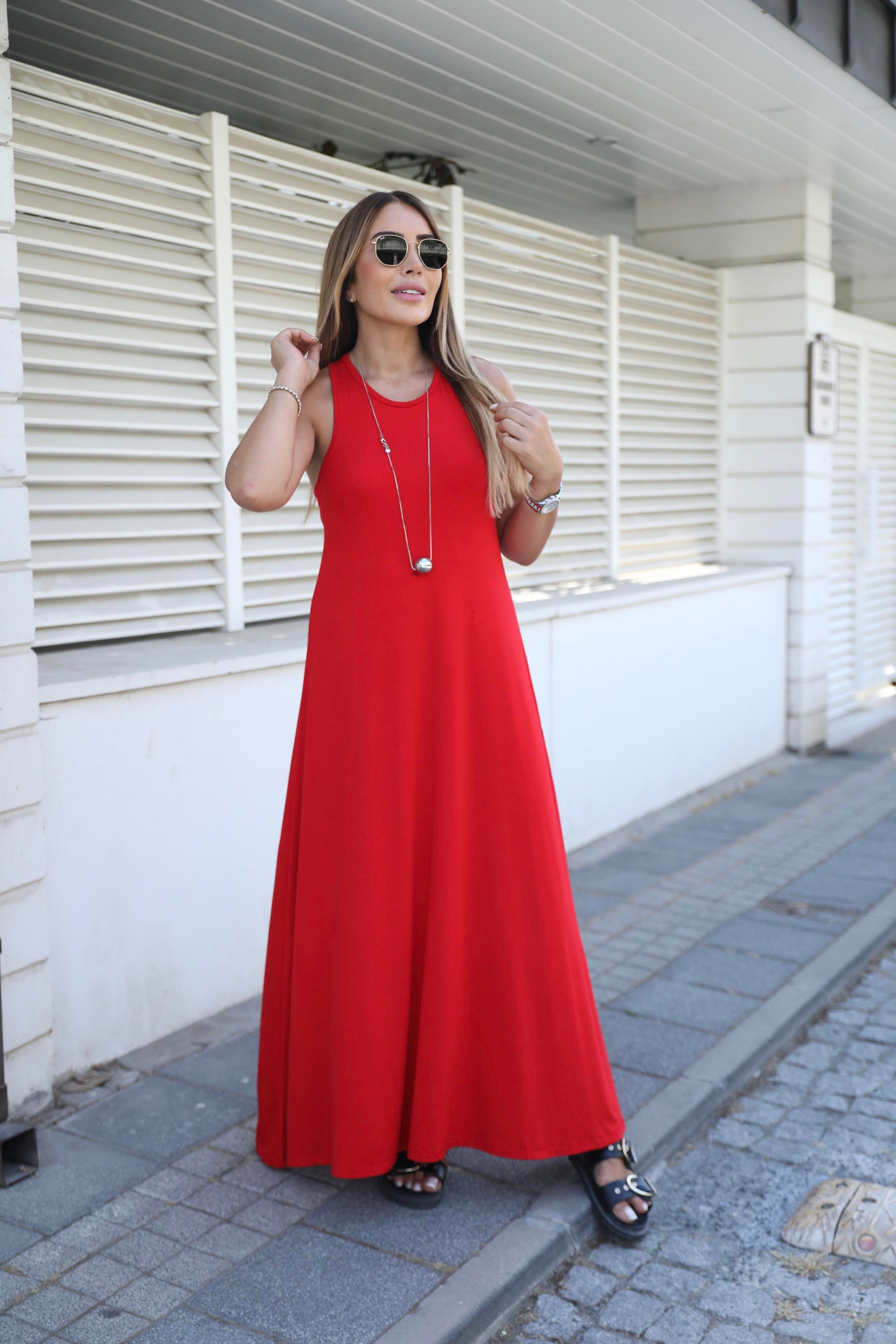 Kırmızı Halter Yaka Basic Elbise 