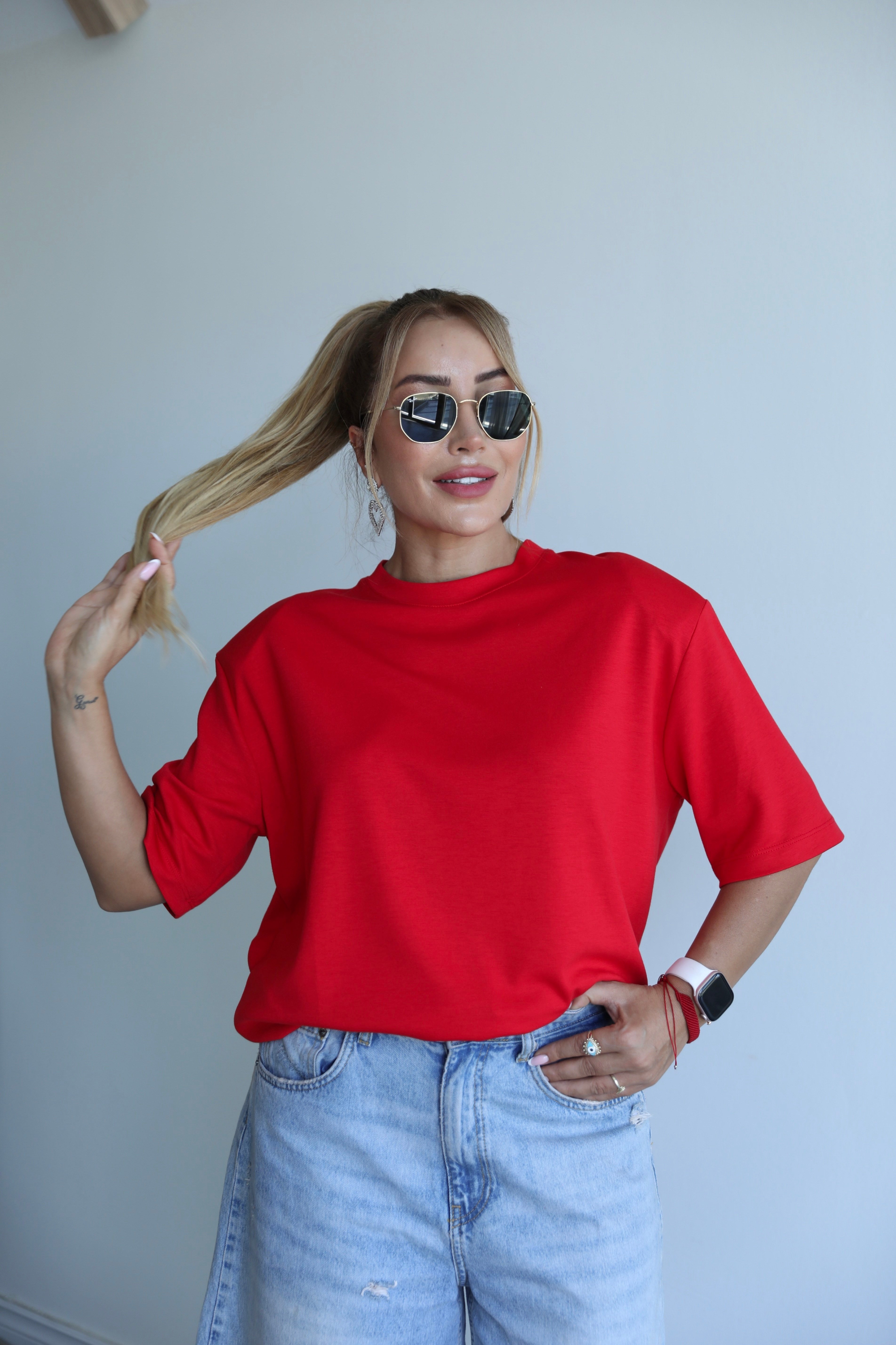 Kırmızı Kalpli Vatkalı T-shirt 