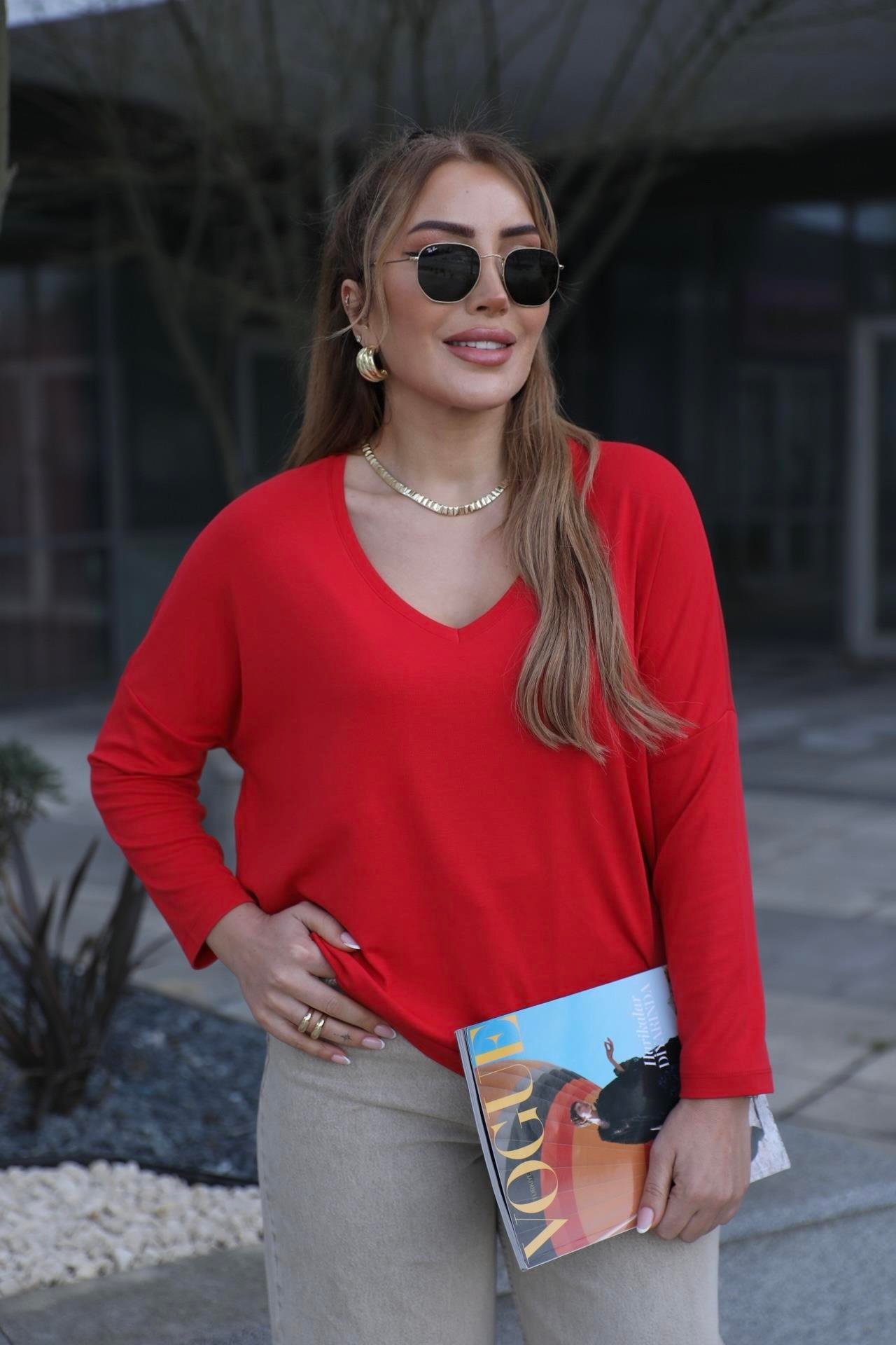 Kırmızı V Yaka Bluz