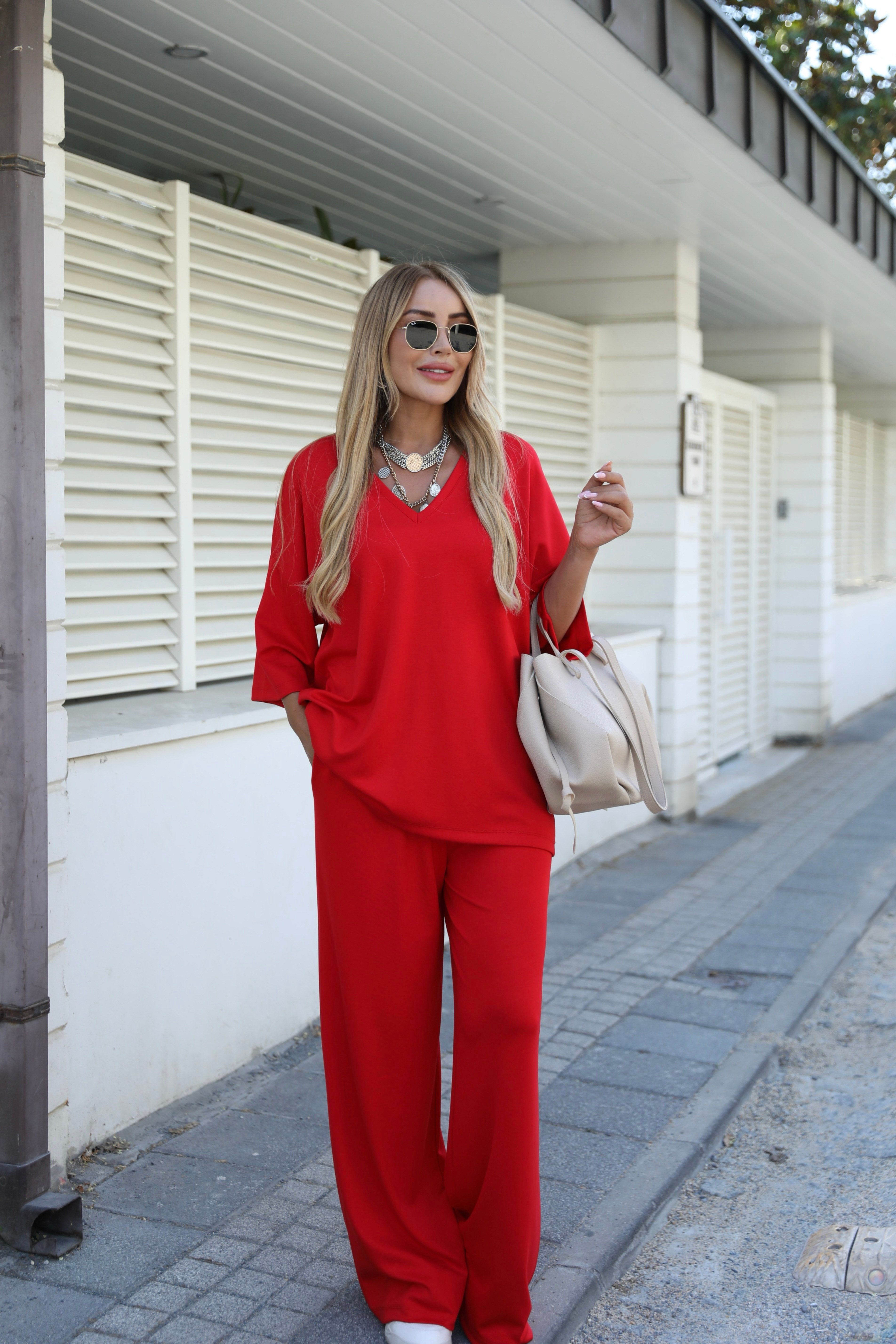 Kırmızı V Yaka Oversize Takım 