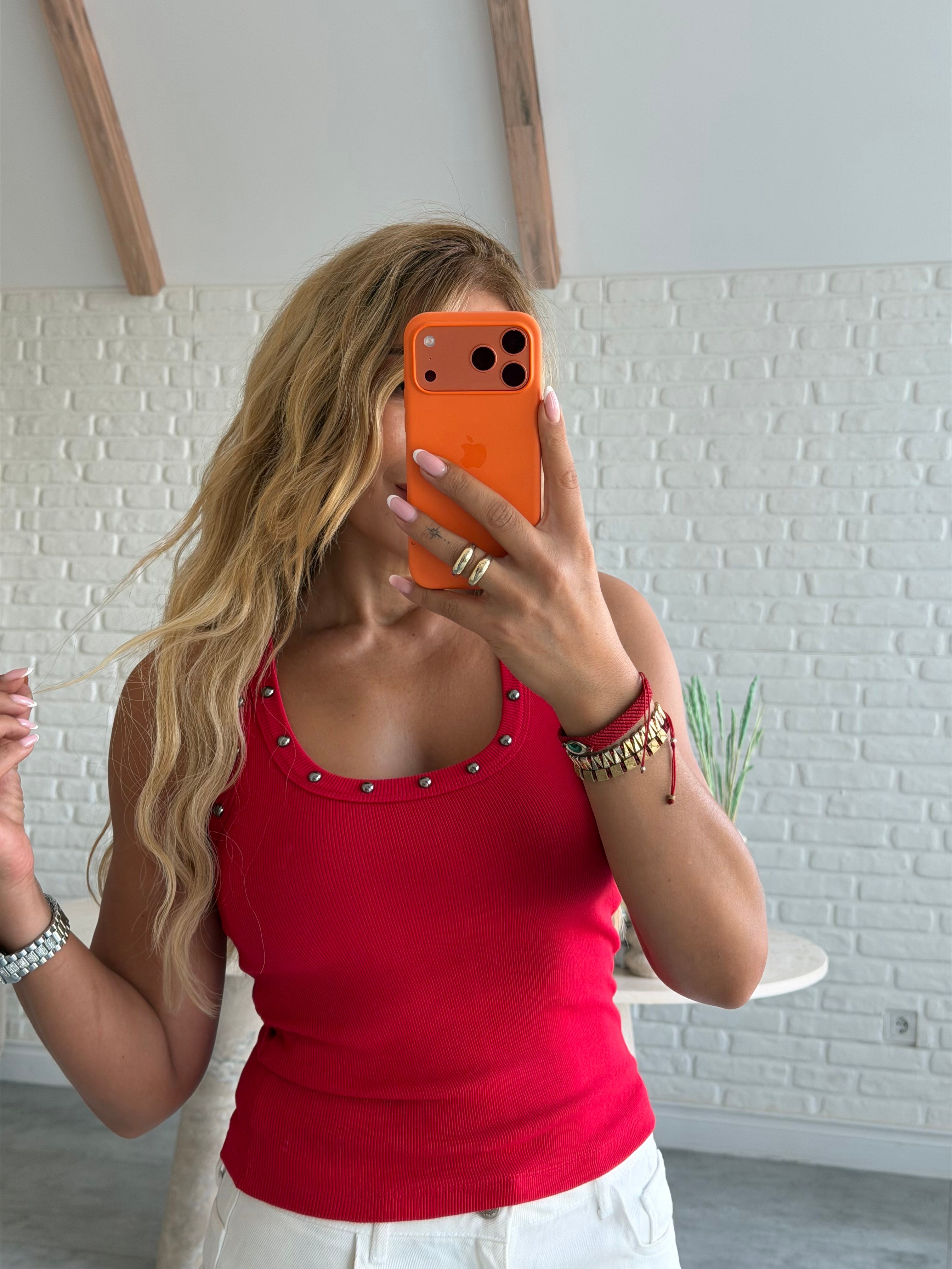 Kırmızı Zımbalı Fitilli Atlet