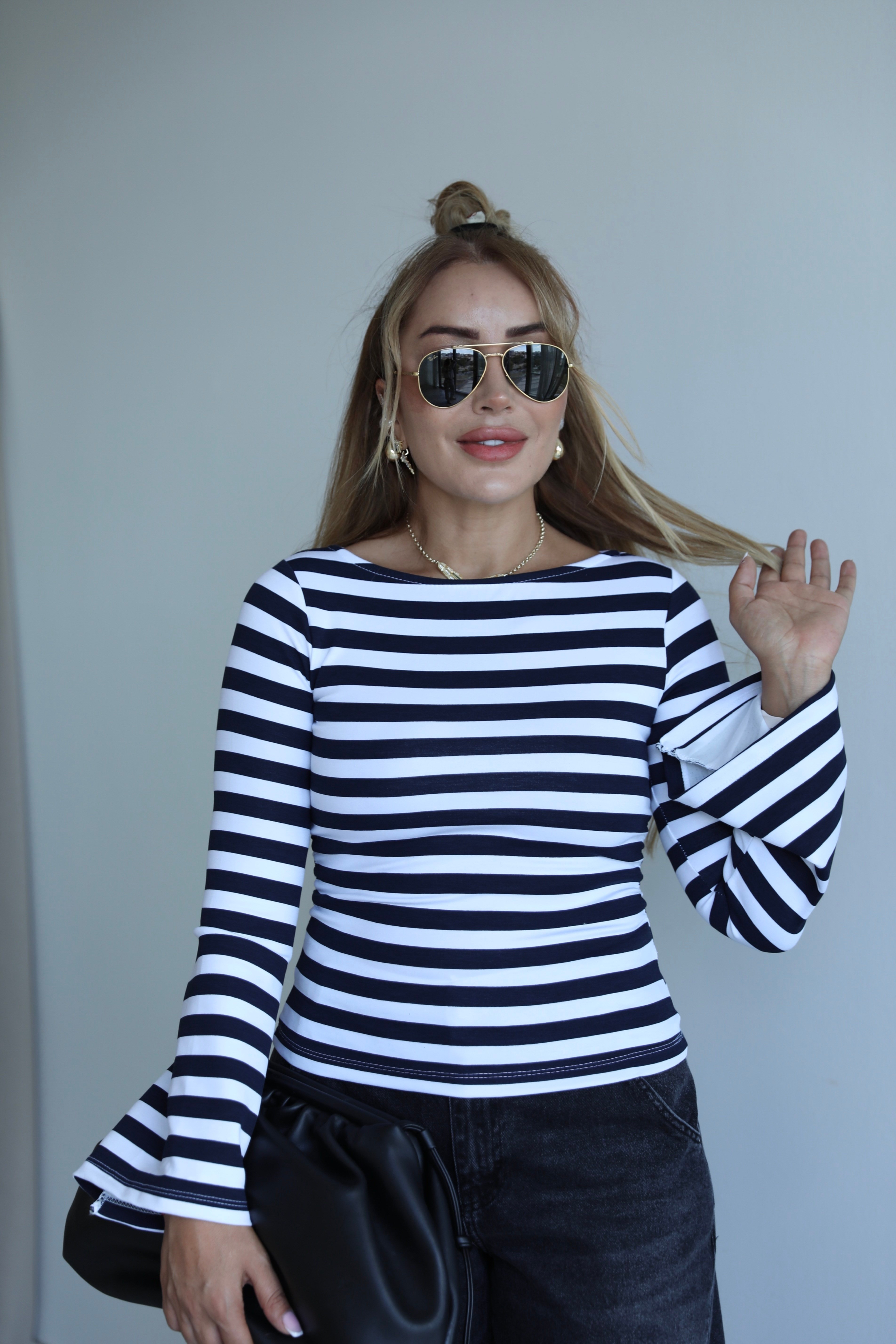 Lacivert Beyaz Çizgili İspanyol Kol T-shirt 