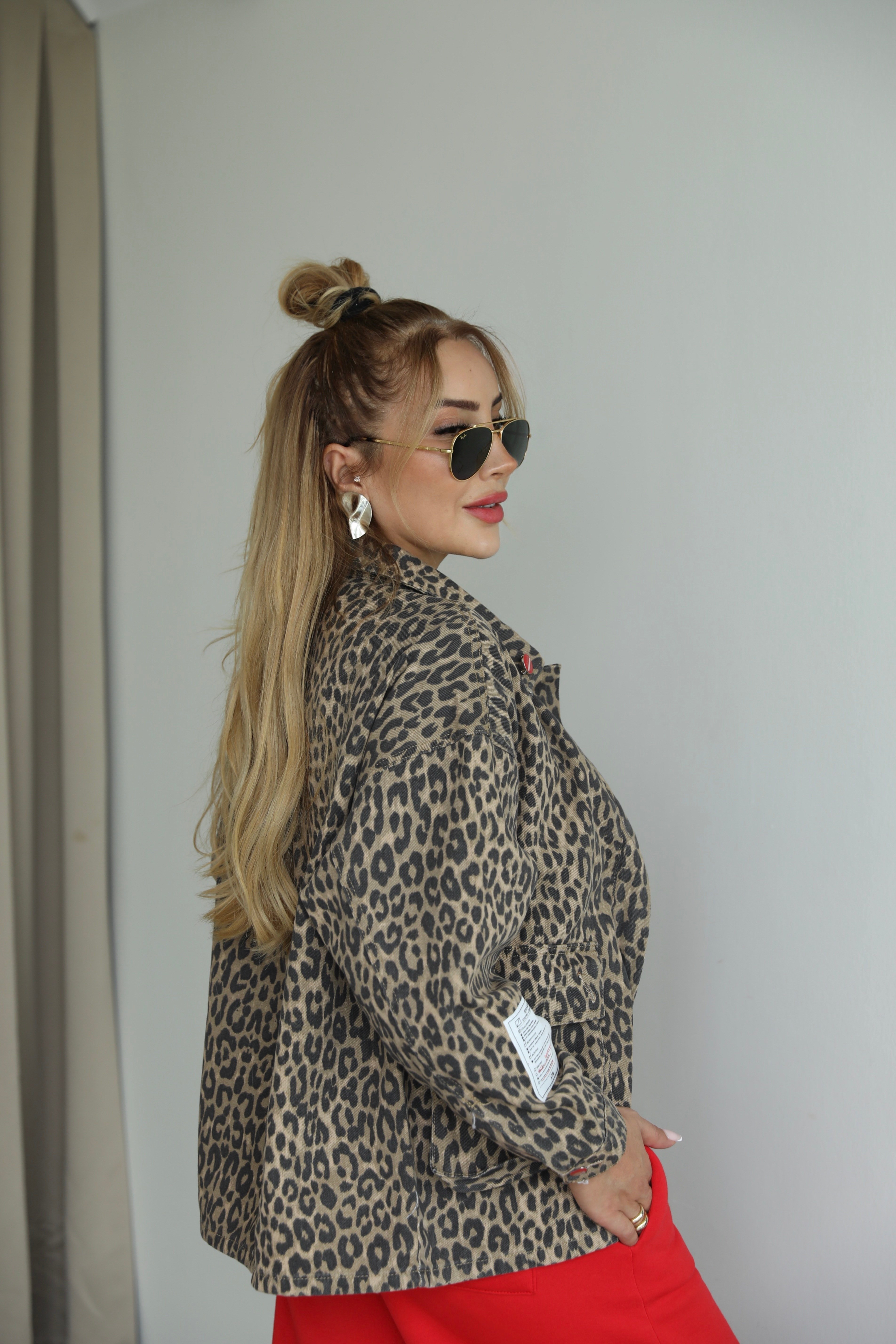 Leopar Broşlu Gabardin Ceket