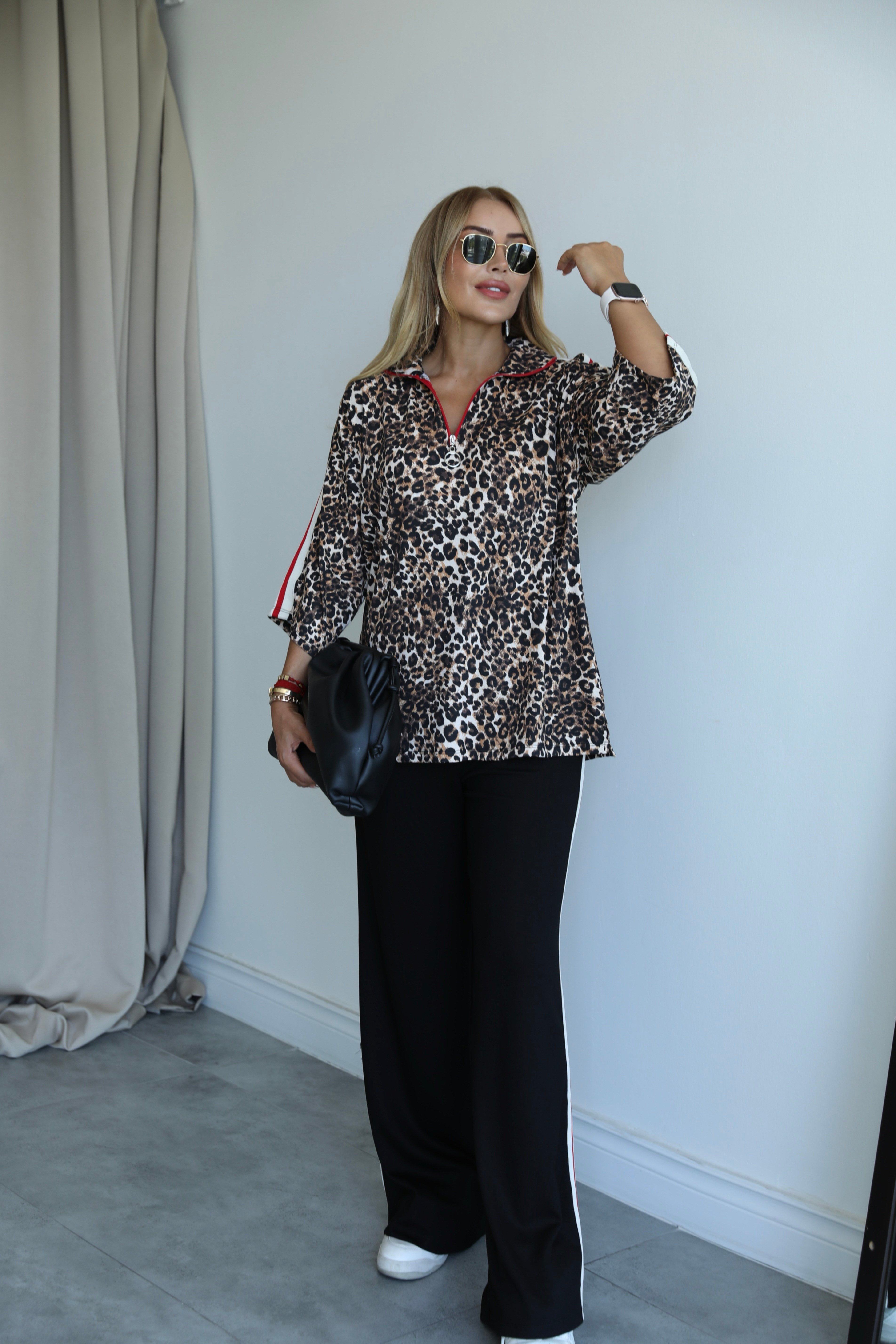 Leopar Desenli Şeritli Takım