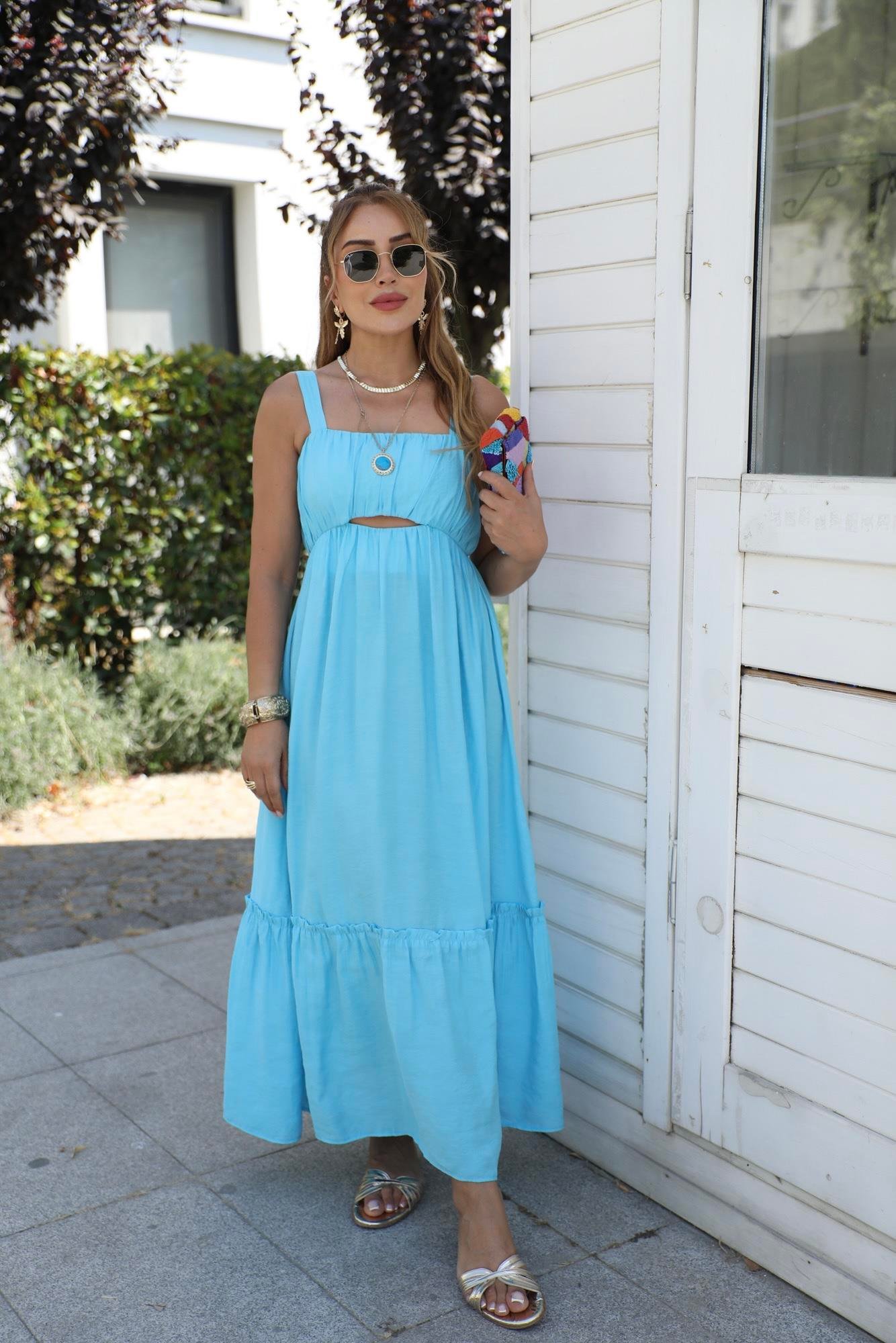 Mavi Dekolteli Askılı Elbise