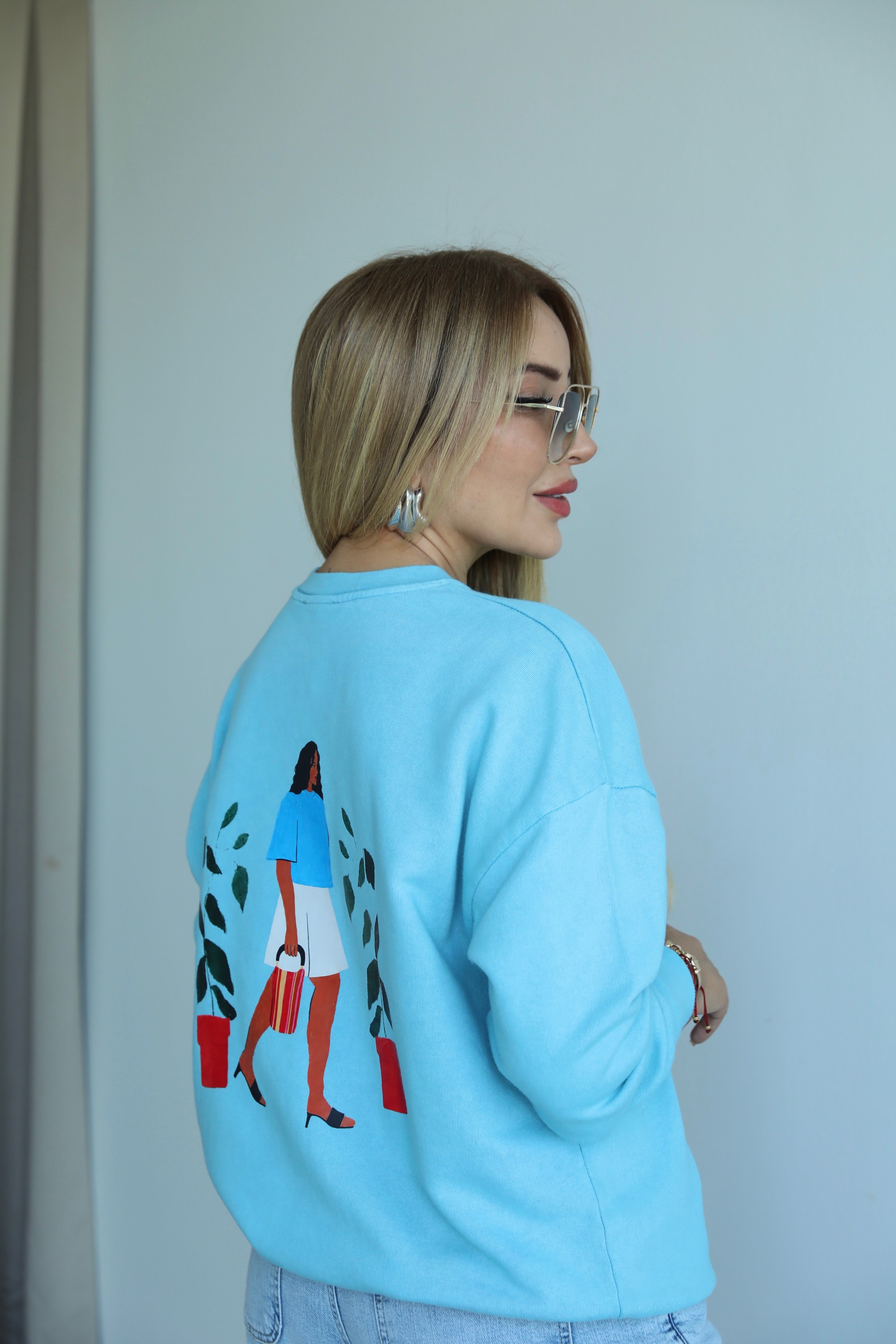Mavi Sırt Baskılı Baskılı Sweat