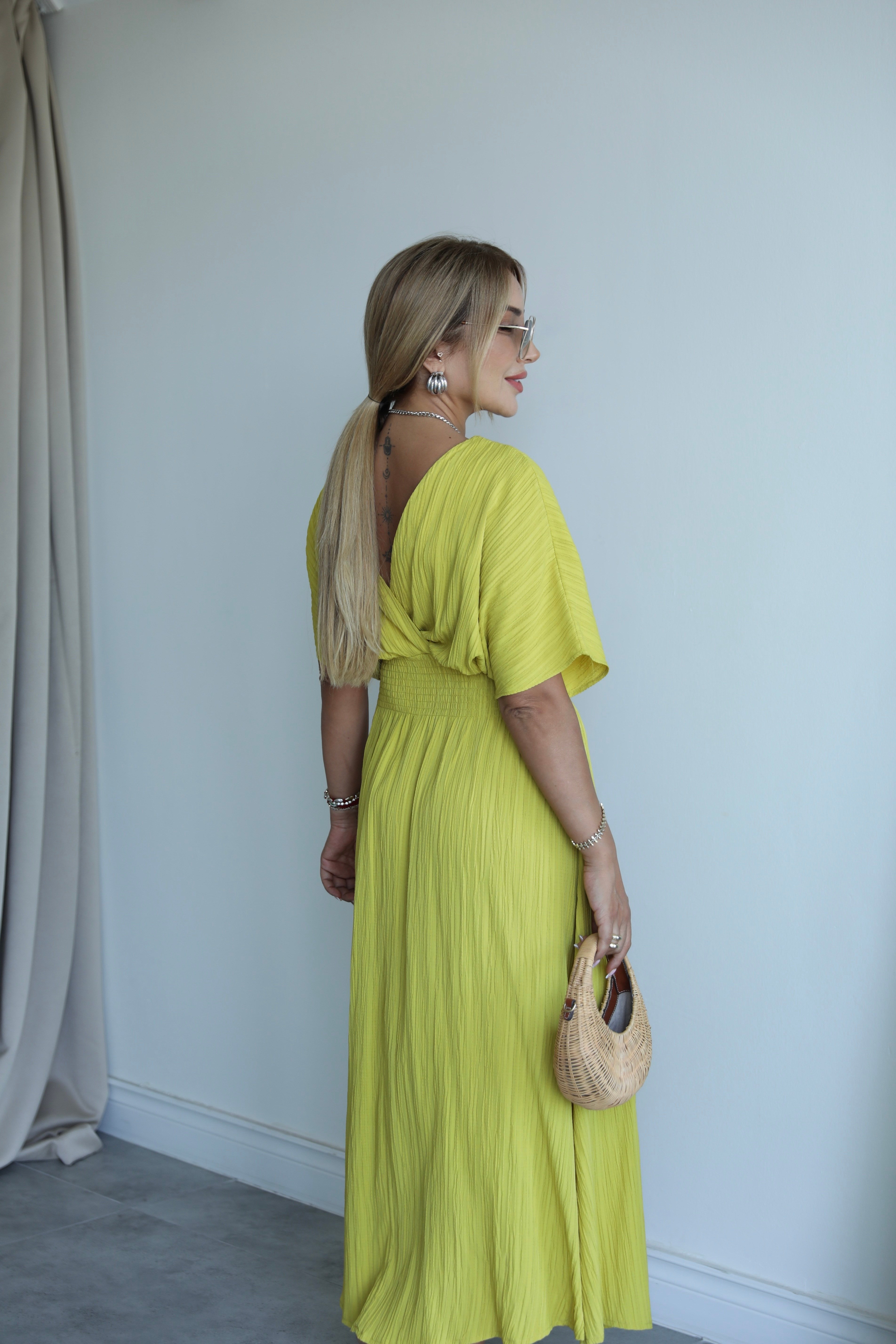 Olive Kruvaze Yırtmaçlı Elbise