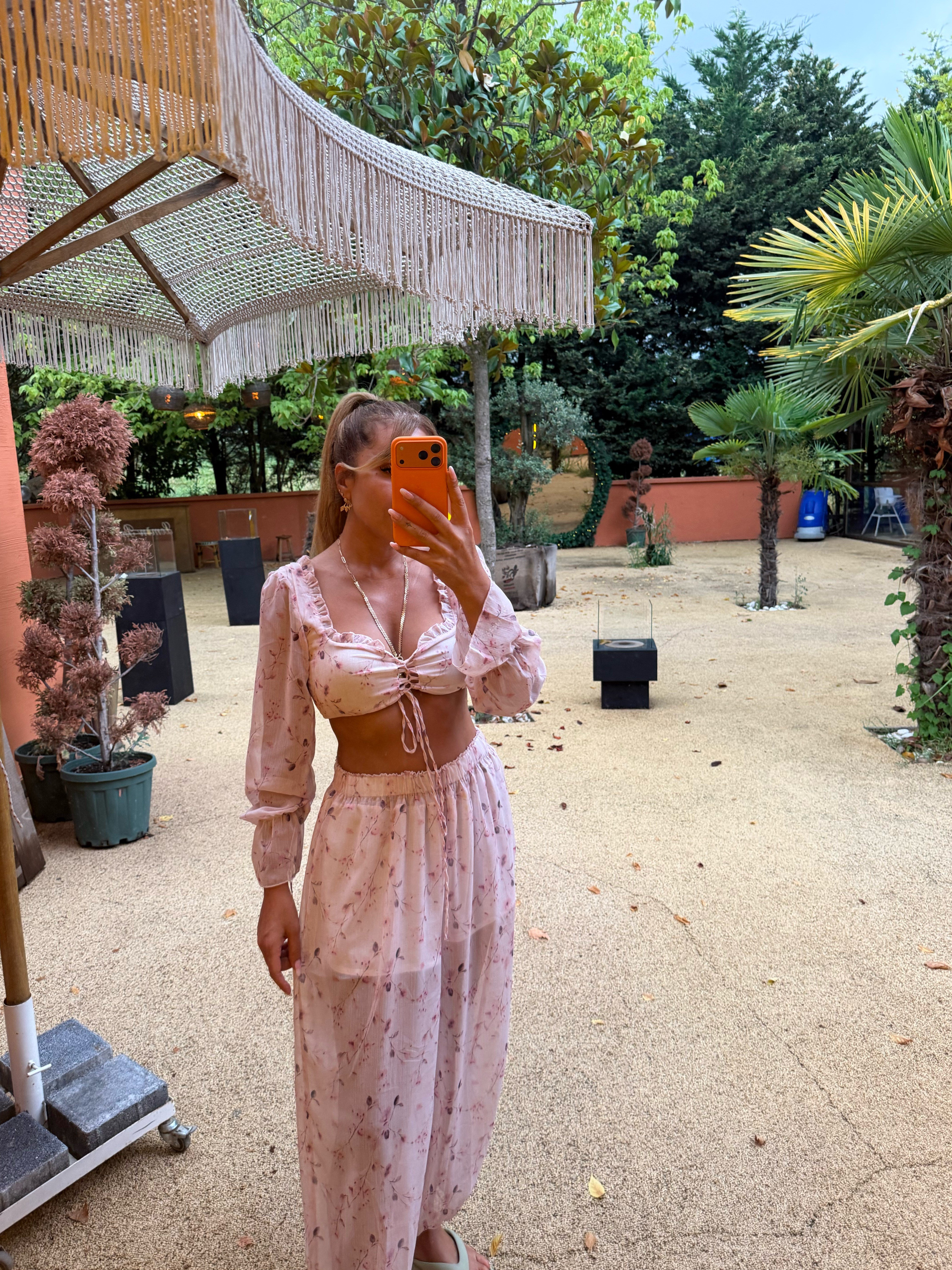Pembe Çiçekli Şalvar Crop Takım 